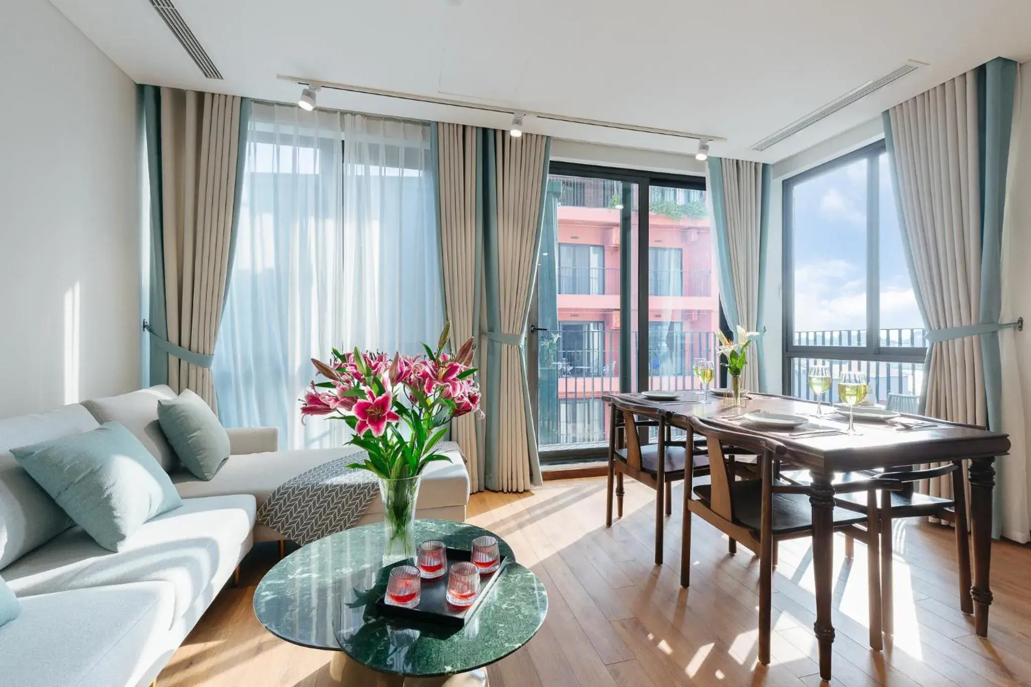 Apartment with Balcony in Margaery Boutique Apartment & Skyon9 Rooftop Bar Apartment with Balcony in Margaery Boutique Apartment & Skyon9 Rooftop Bar