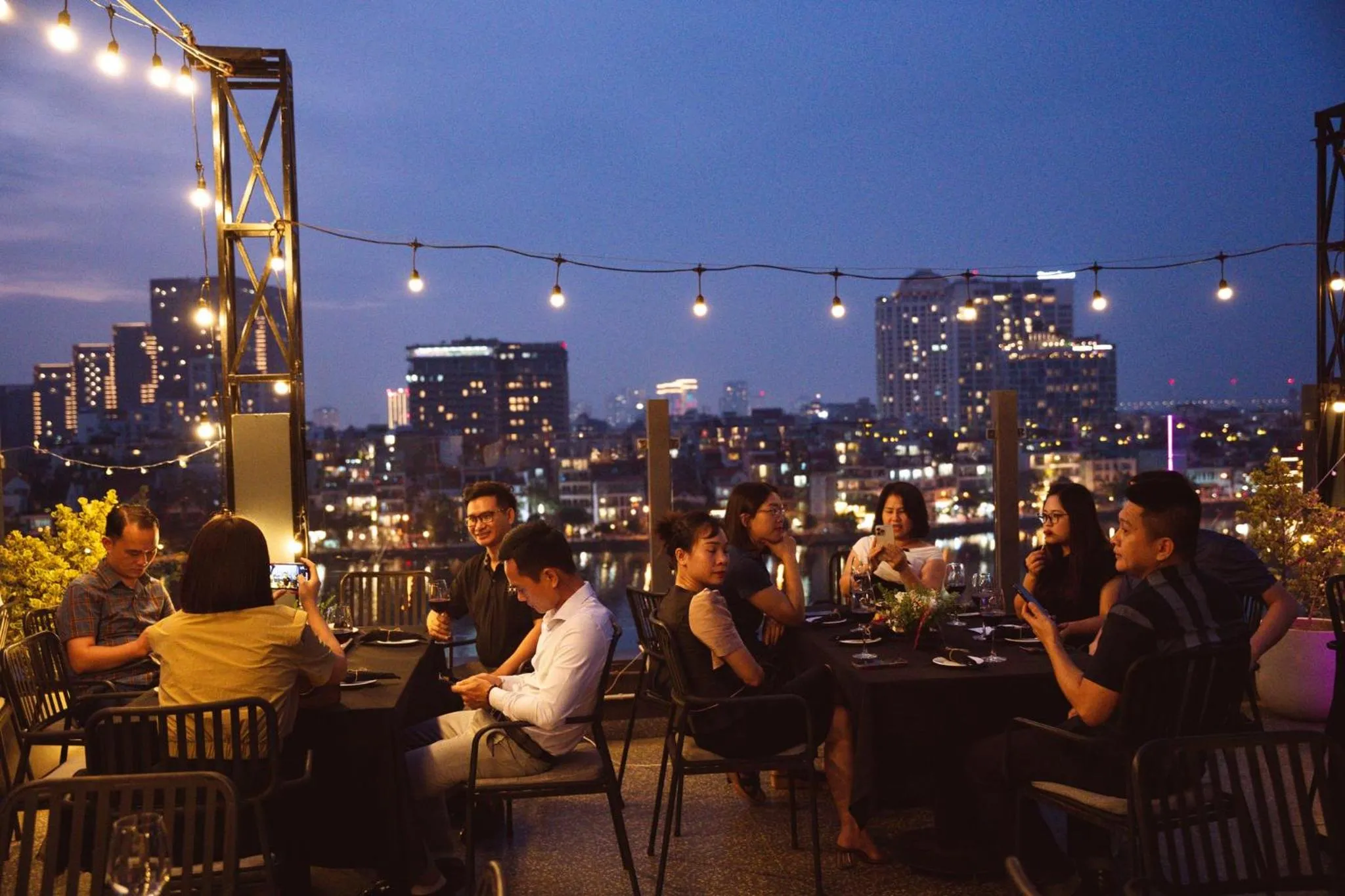 Lounge or bar in Margaery Boutique Apartment & Skyon9 Rooftop Bar