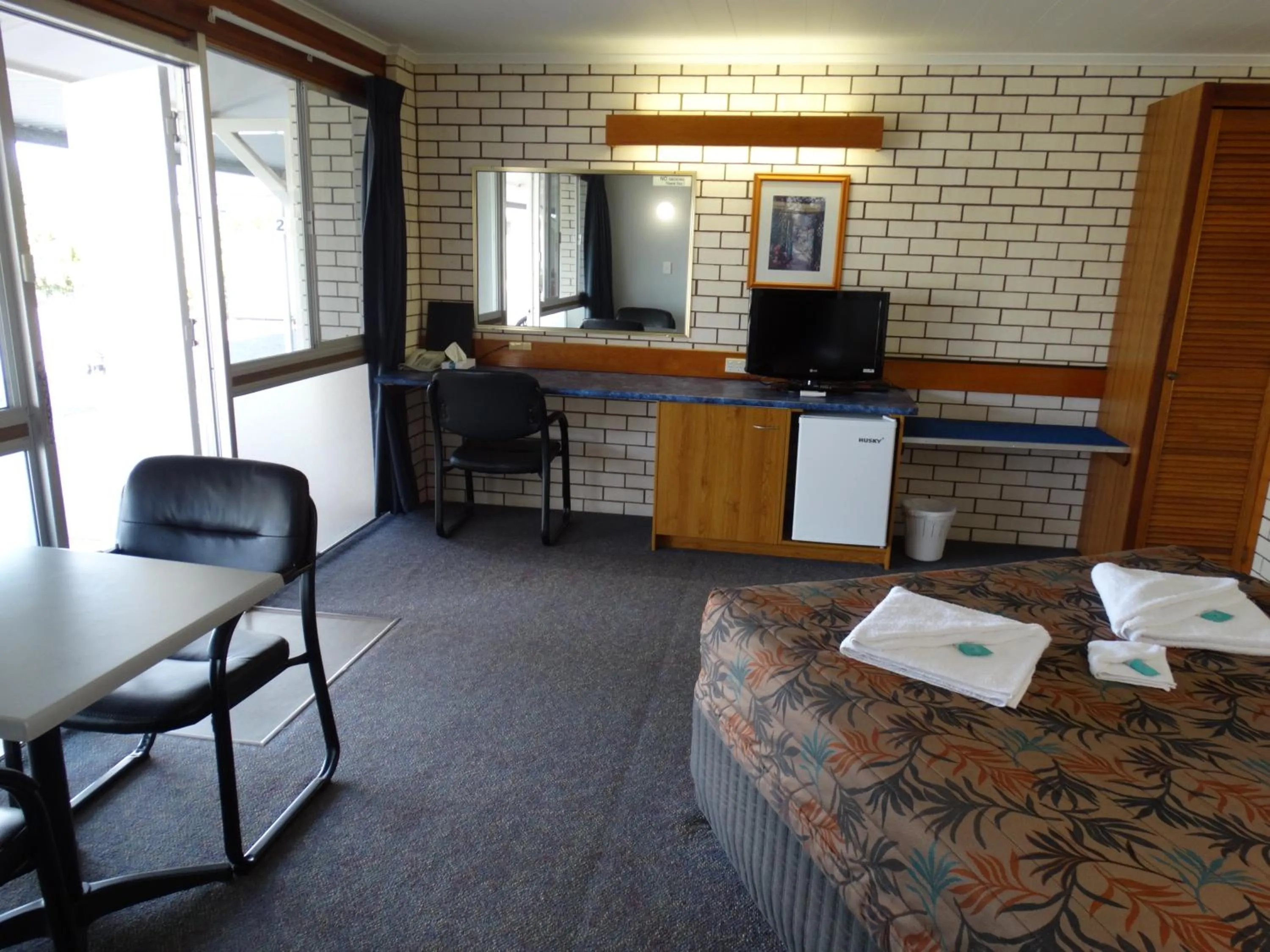 Photo of the whole room in Gayndah A Motel