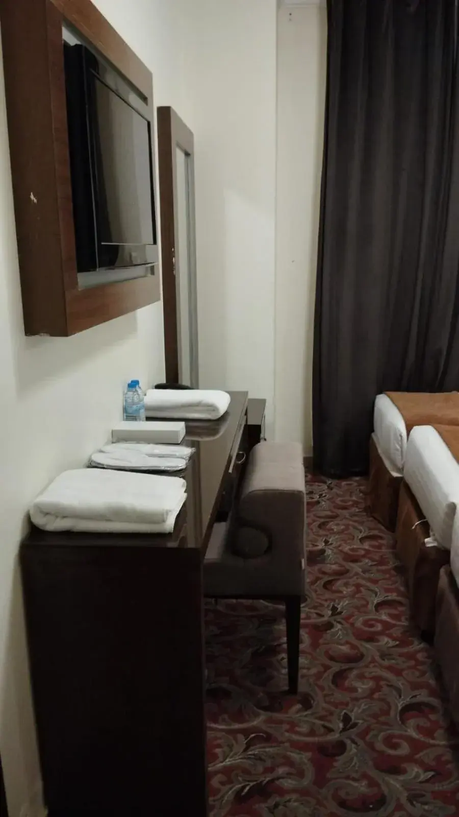 Bedroom, Bed in Sky View Hotel, Madinah Bedroom, Bed in Sky View Hotel, Madinah