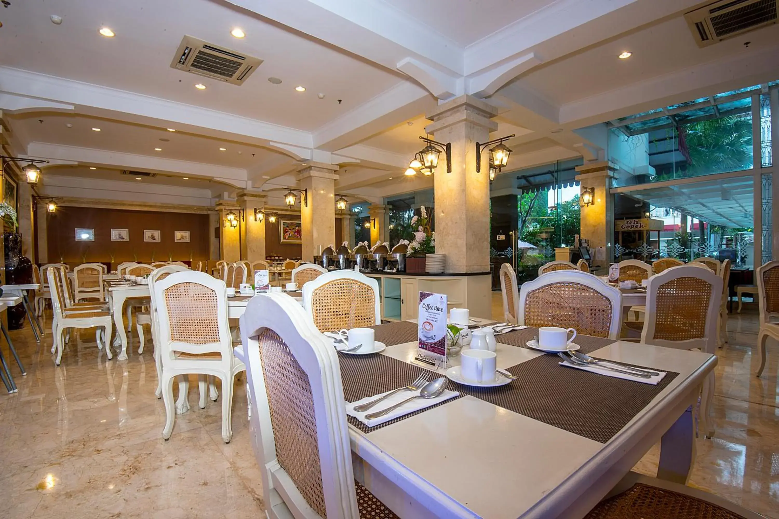 Restaurant/places to eat in Gallery Prawirotaman Hotel Restaurant/places to eat in Gallery Prawirotaman Hotel