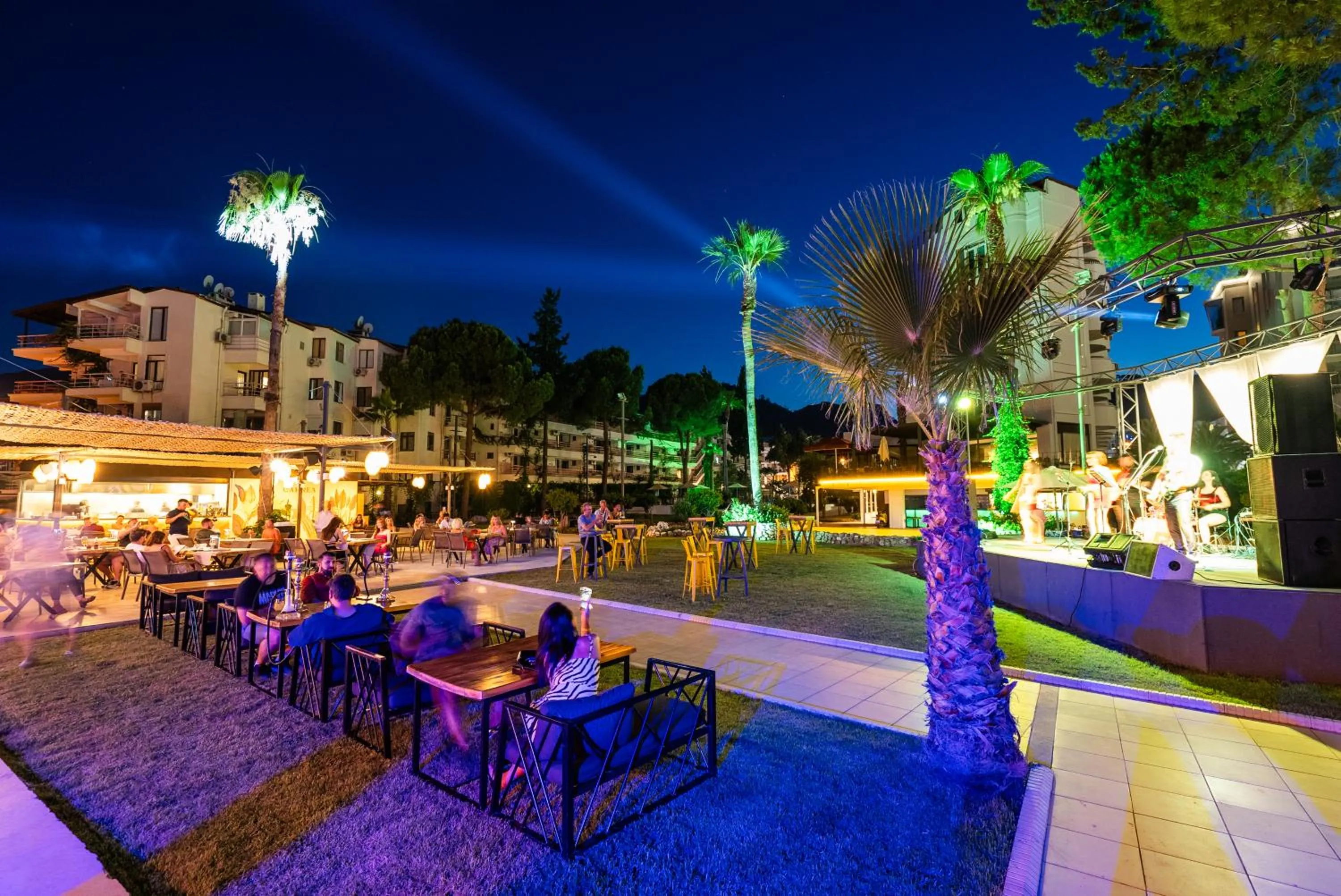 Restaurant/places to eat in Hotel Caprea