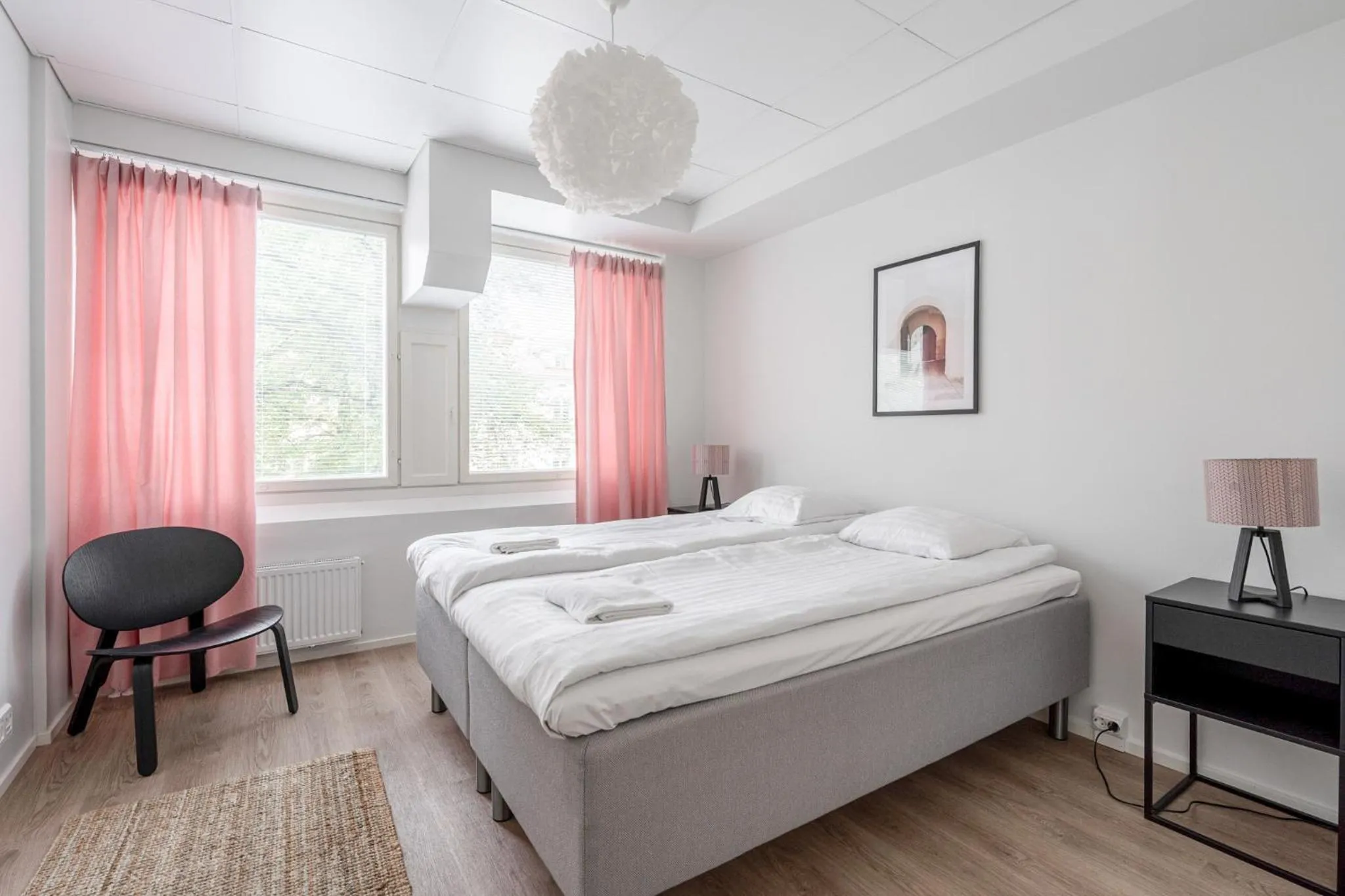 Spacious 1BR at Downtown with Balcony