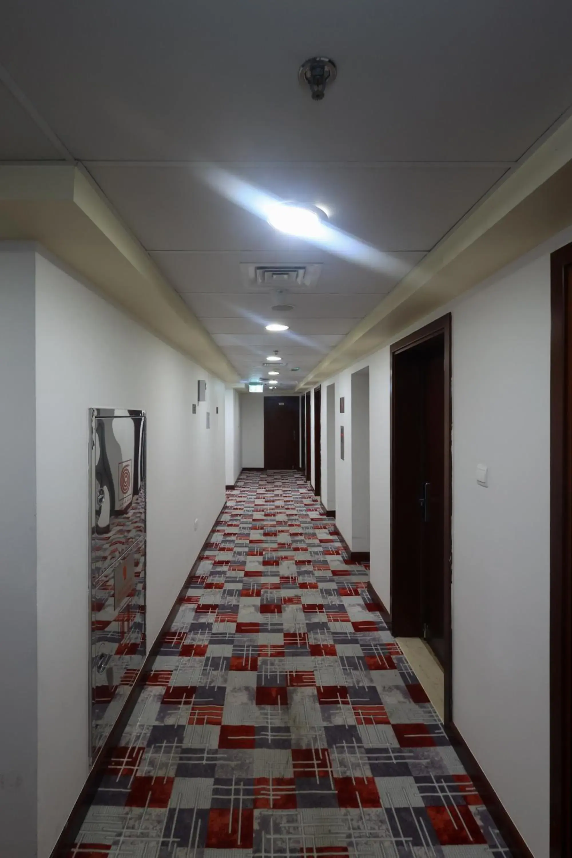 MRA Grand Hotel MRA Grand Hotel