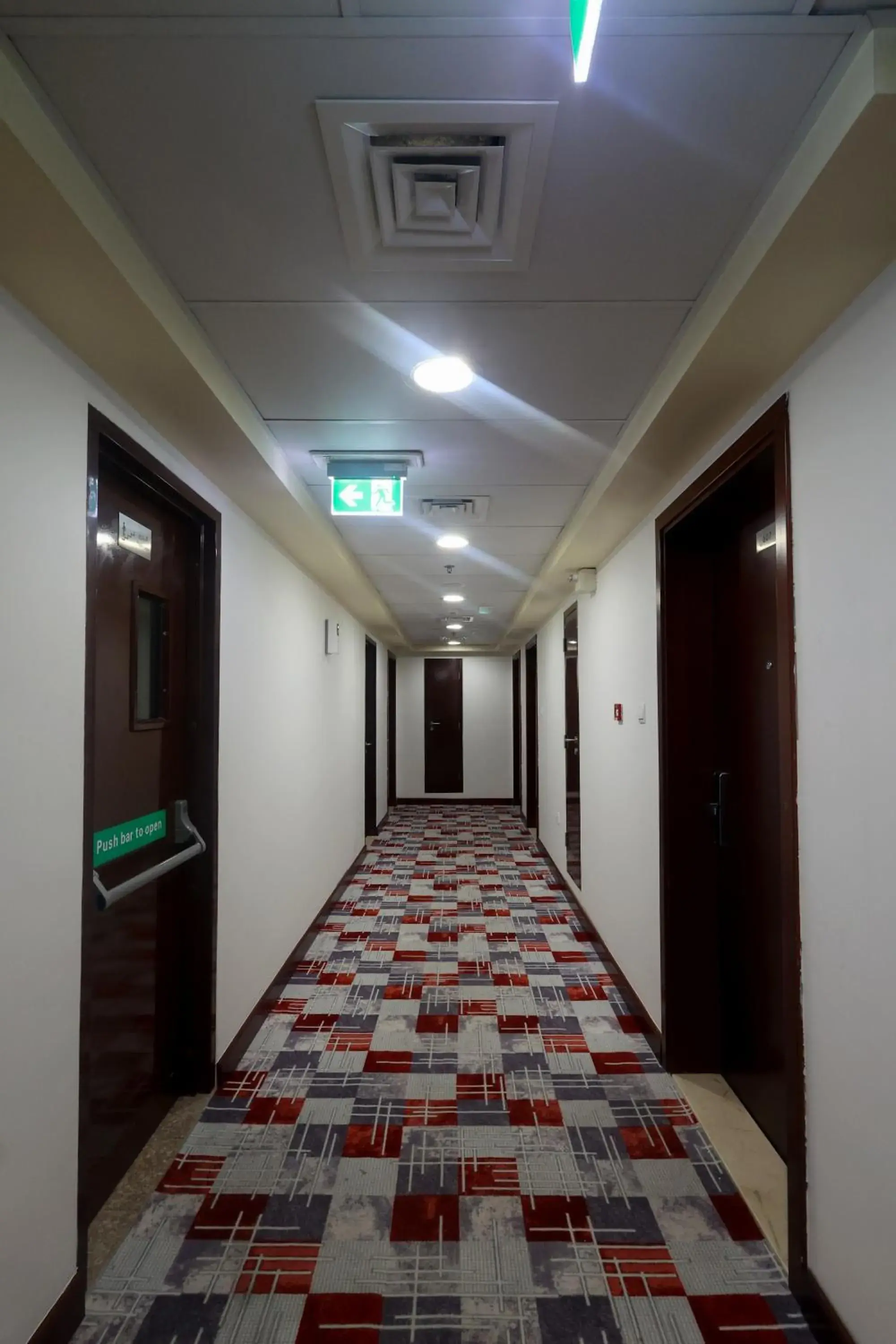 MRA Grand Hotel MRA Grand Hotel