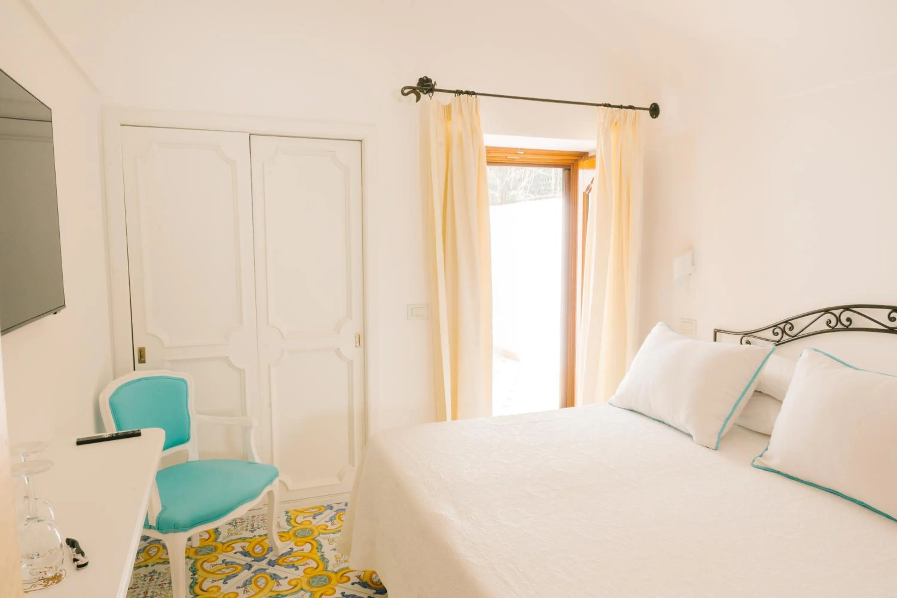 Photo of the whole room, Bed in Villa Principe Giovanni