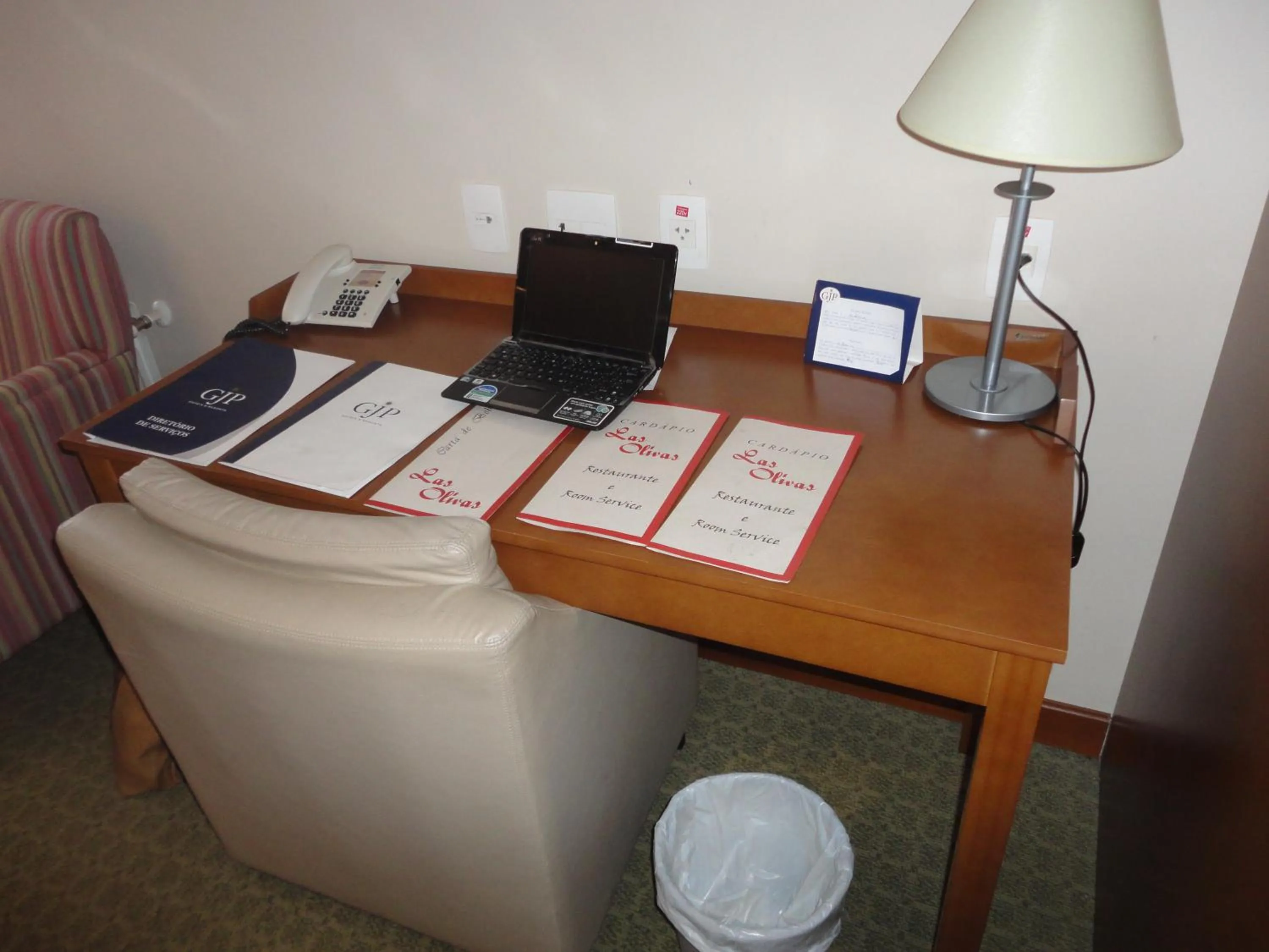 Living room in Flat em Gramado