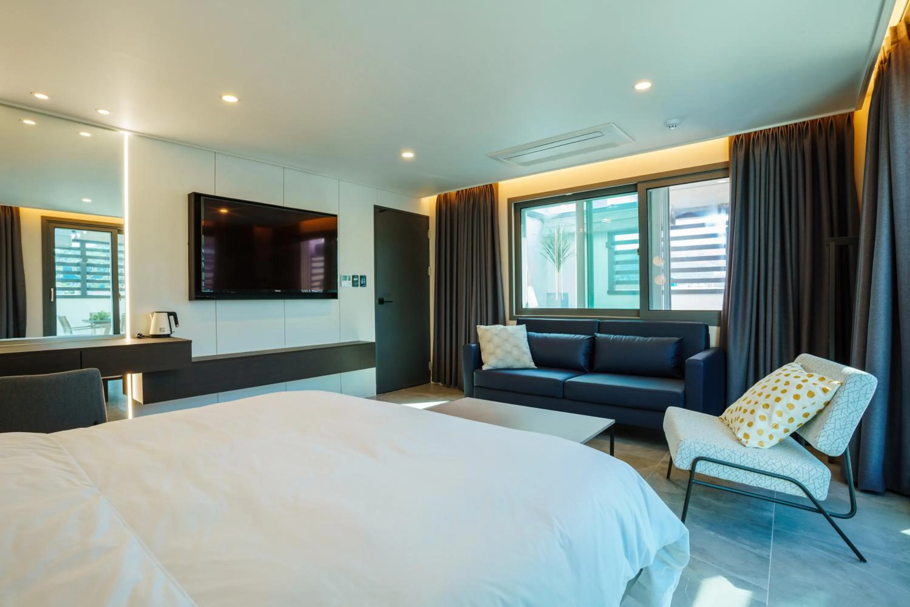 TV and multimedia, Bed in Hotel Pico