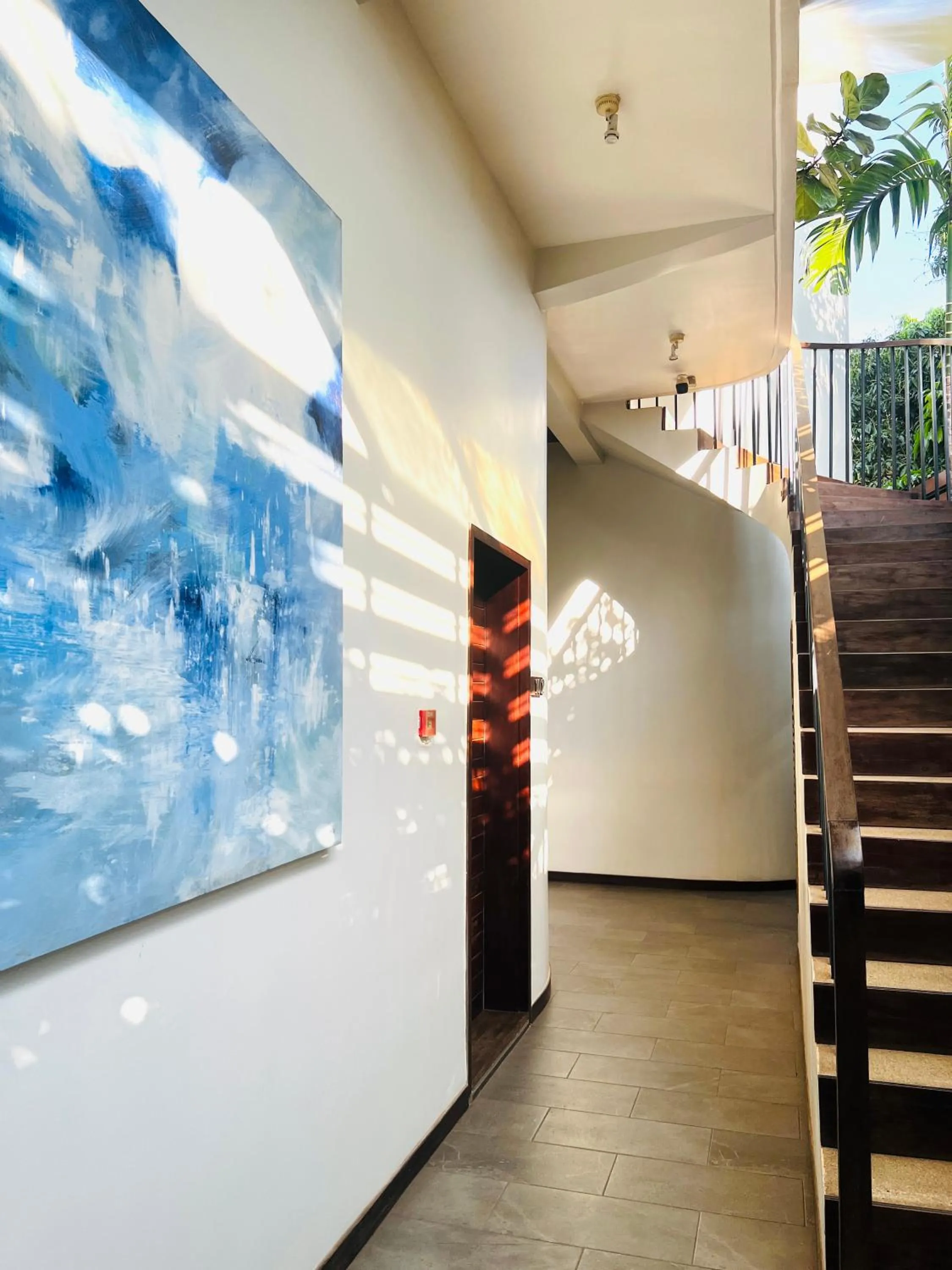 Property building in Maison Leab