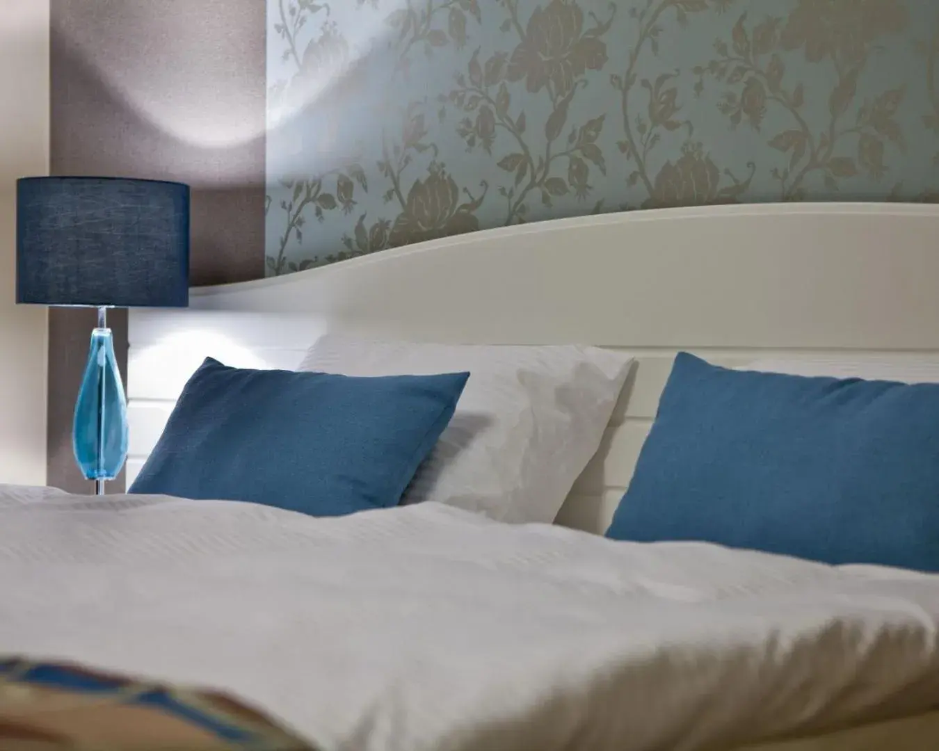 Deluxe Double Room with Balcony in Hotel Opole Centrum Deluxe Double Room with Balcony in Hotel Opole Centrum