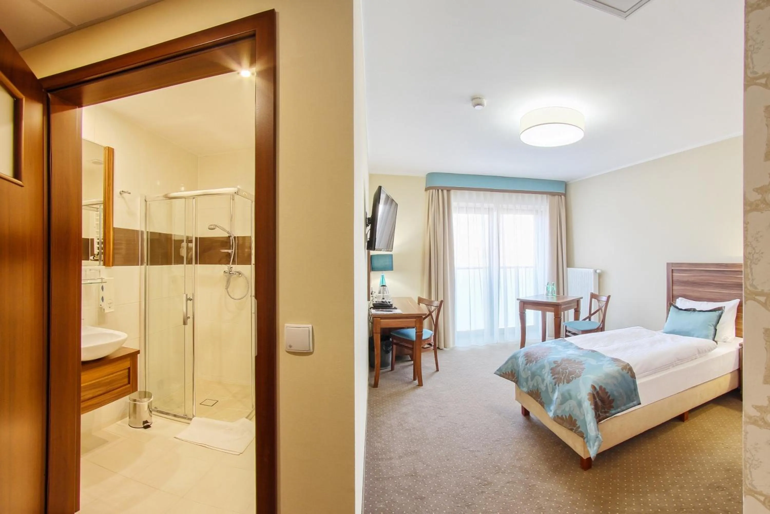 Photo of the whole room, Bed in Hotel Opole Centrum