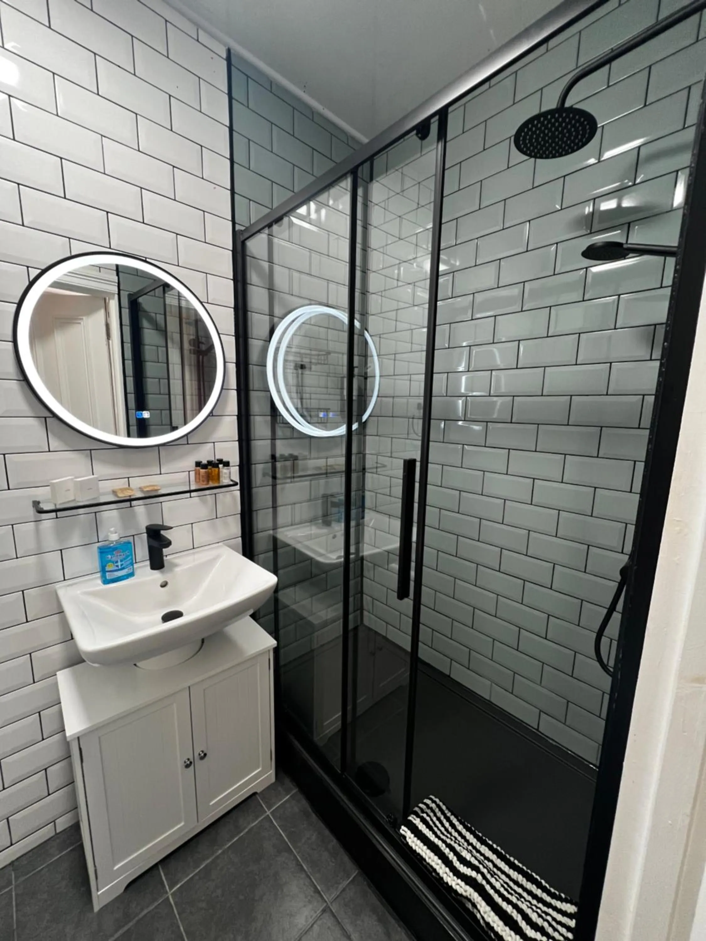 Amani Apartments - Glasgow City Centre