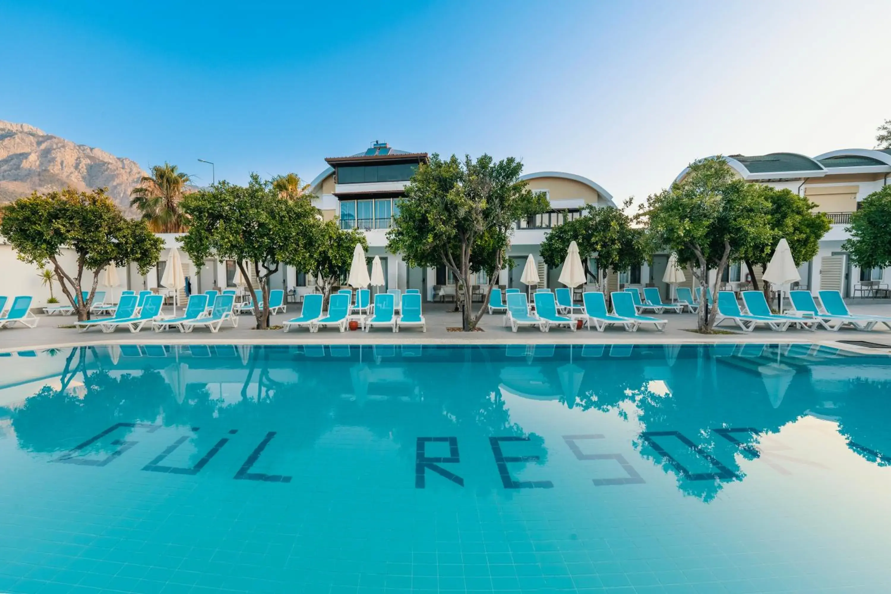 Pool view in Armas Gul Beach Pool view in Armas Gul Beach