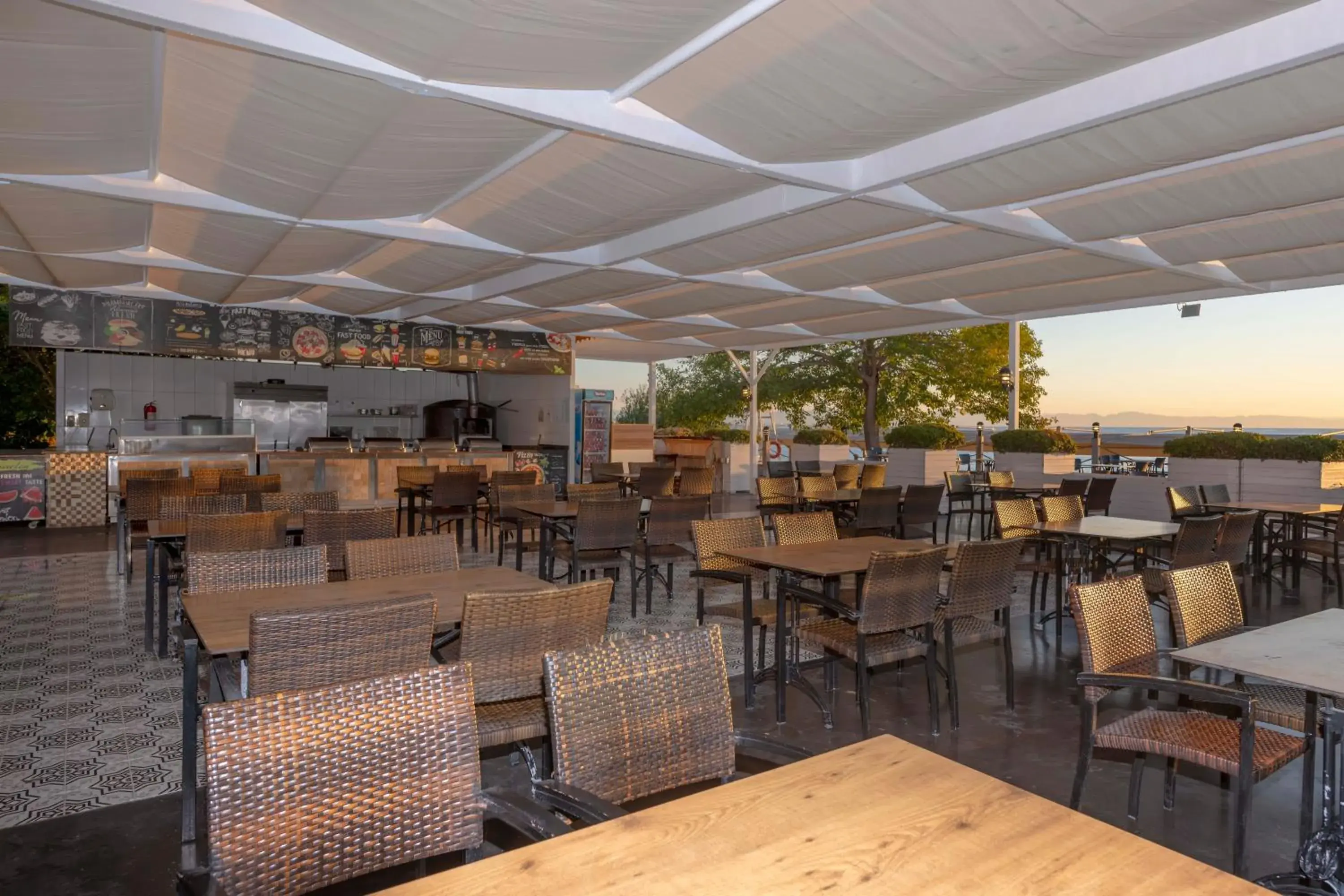 Restaurant/places to eat in Armas Gul Beach Restaurant/places to eat in Armas Gul Beach