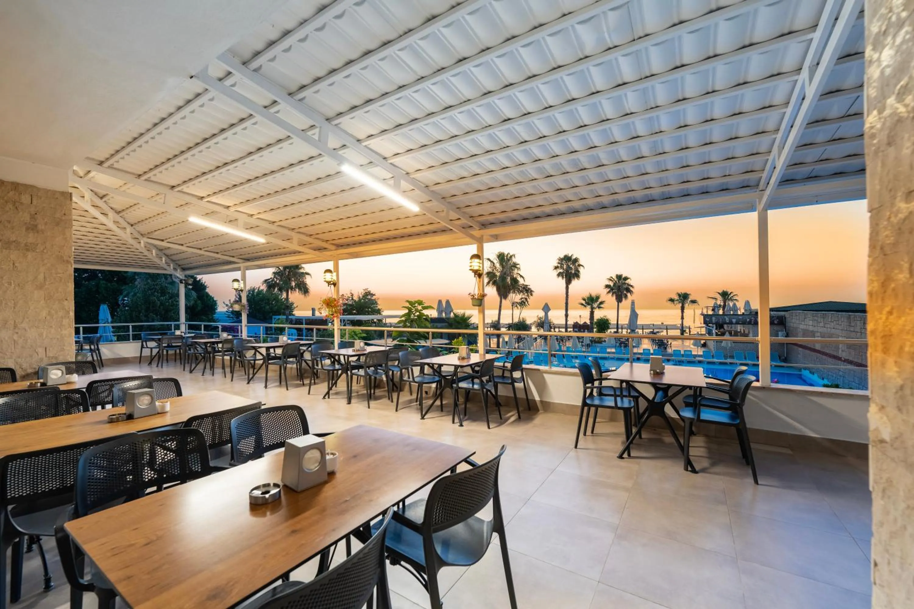 Patio in Armas Gul Beach