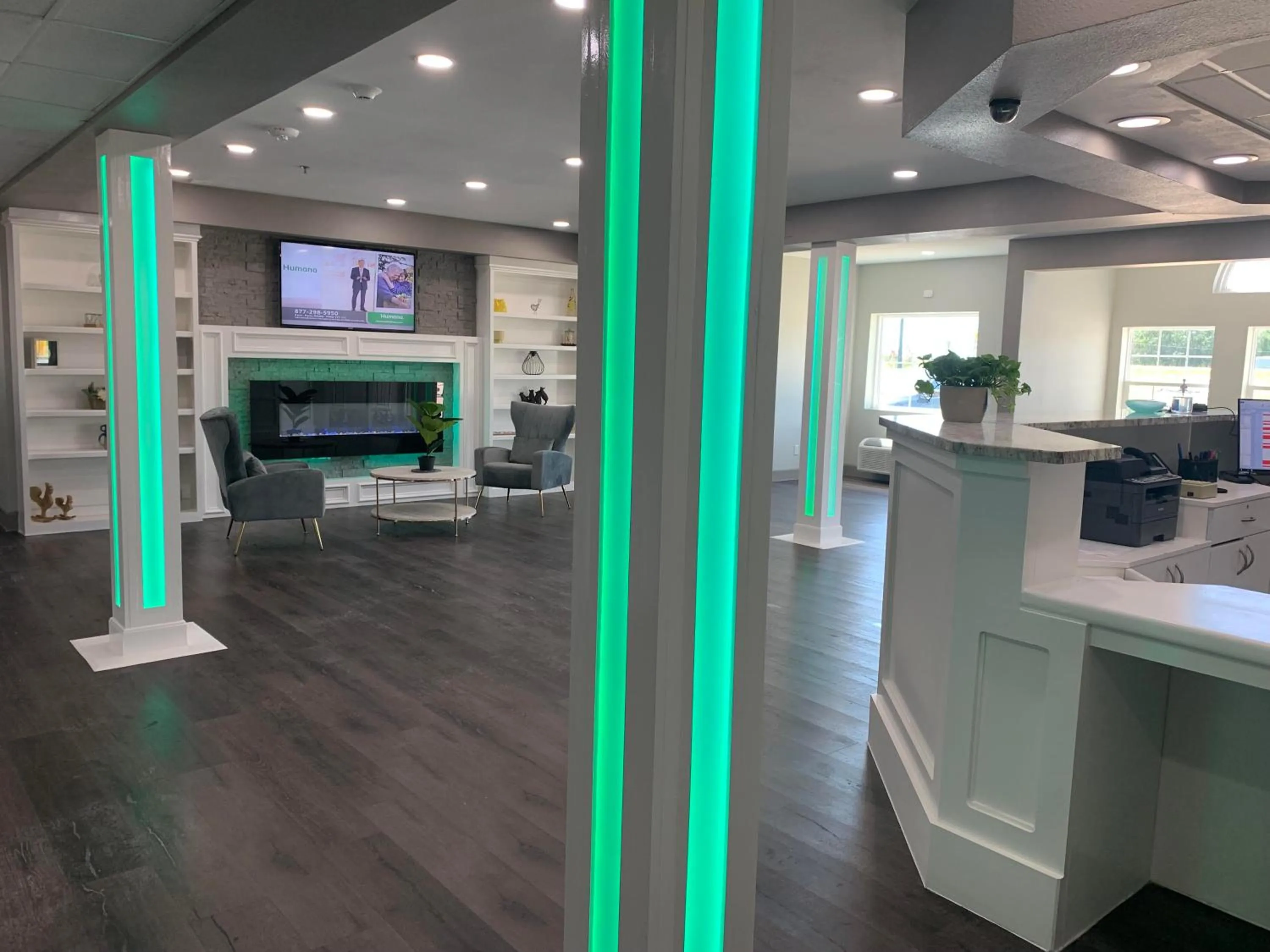 Lobby or reception in Crystal Inn