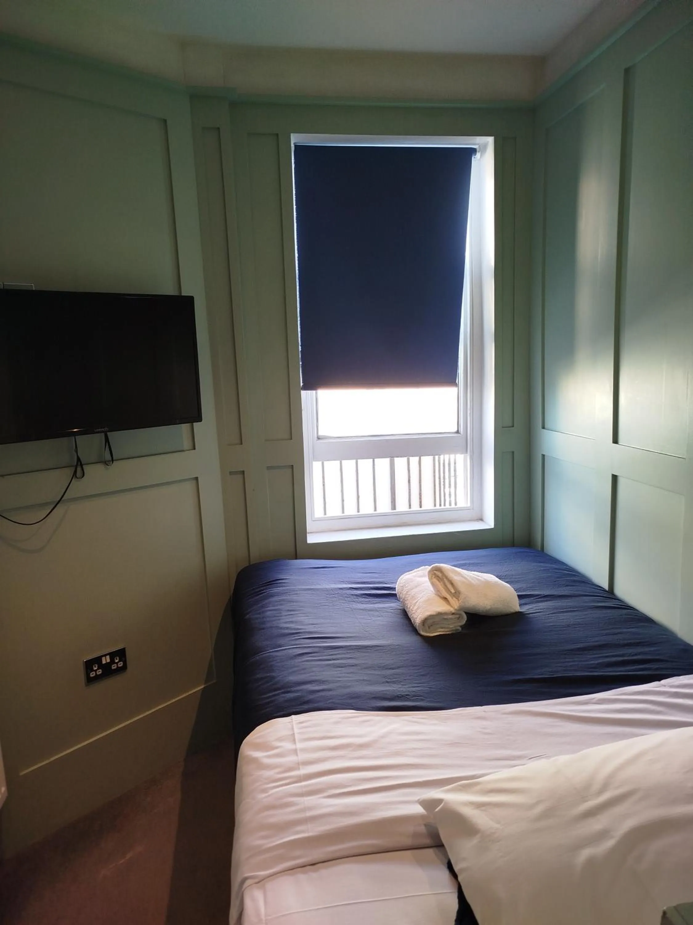 TV and multimedia, Bed in The Willows