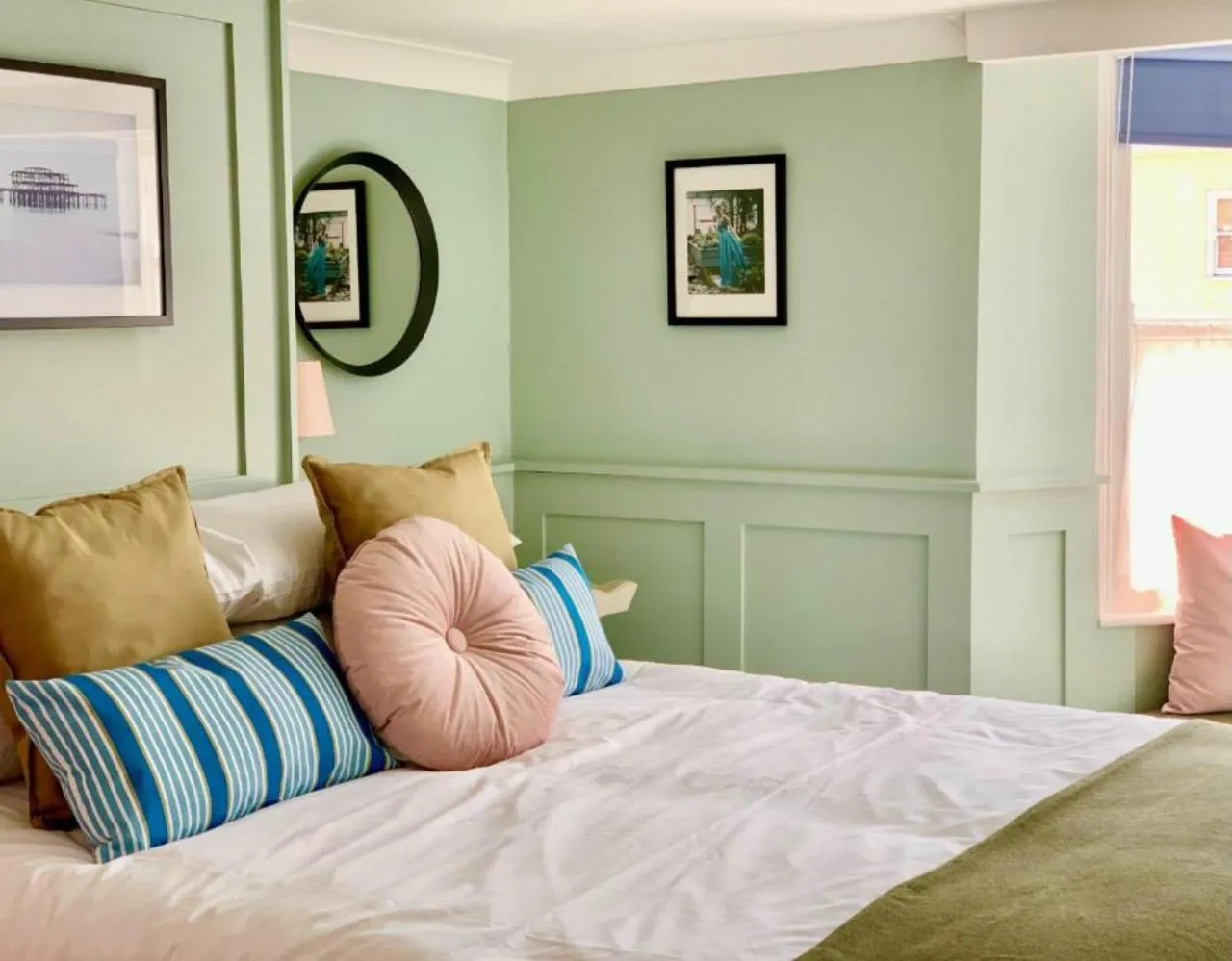 Bedroom, Bed in The Willows