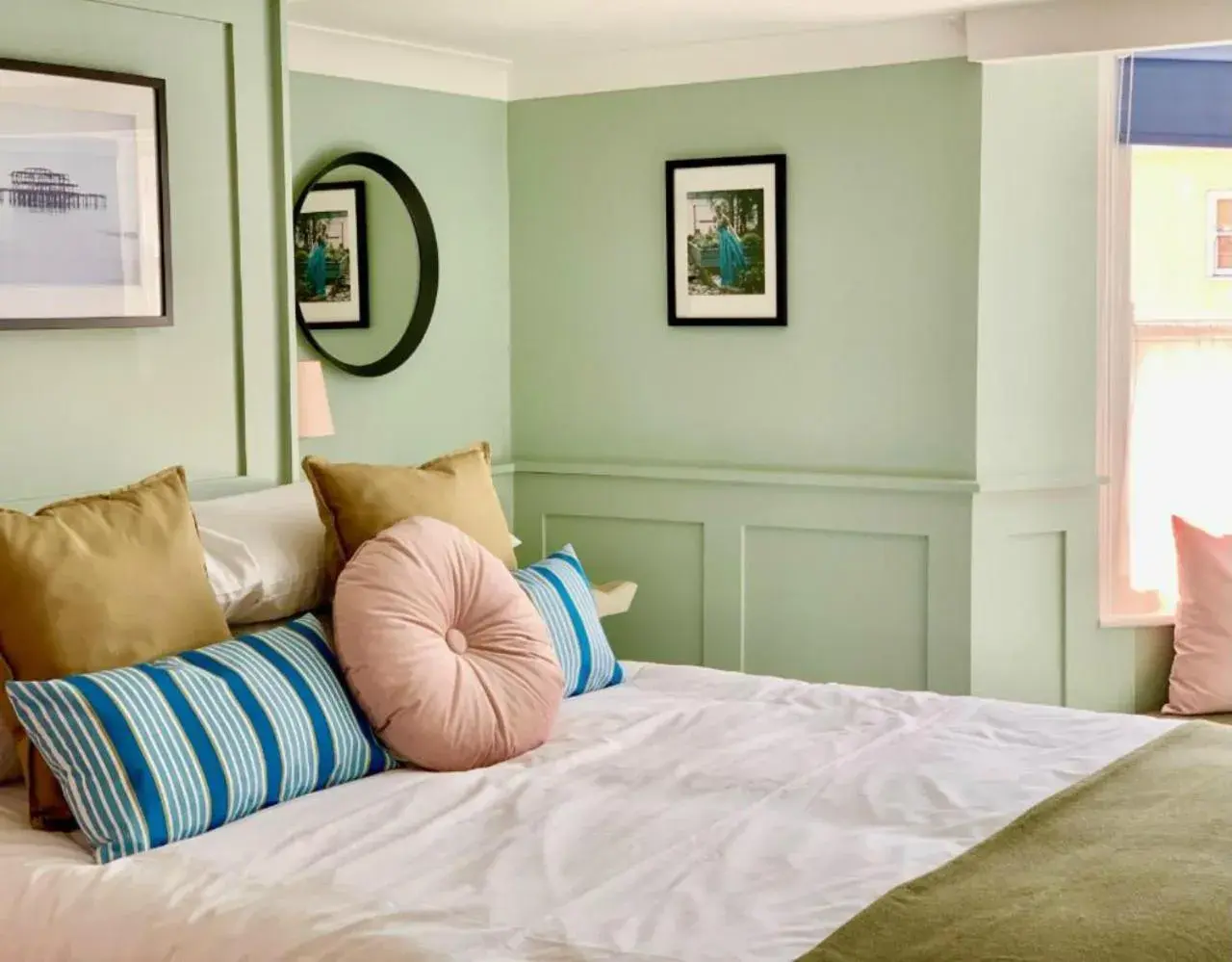 Bedroom, Bed in The Willows Bedroom, Bed in The Willows
