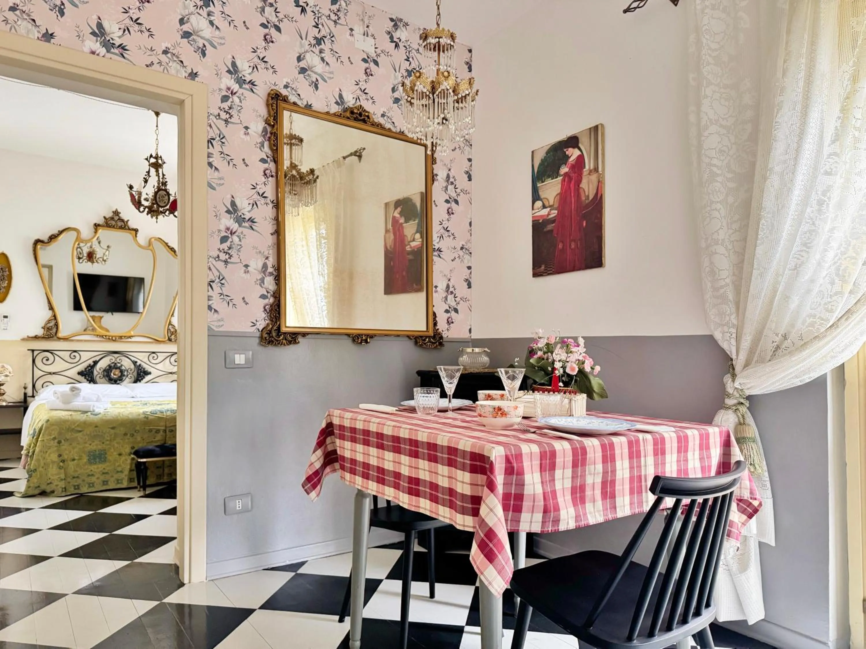 Dining area, Bed in Mapepa Village apartments