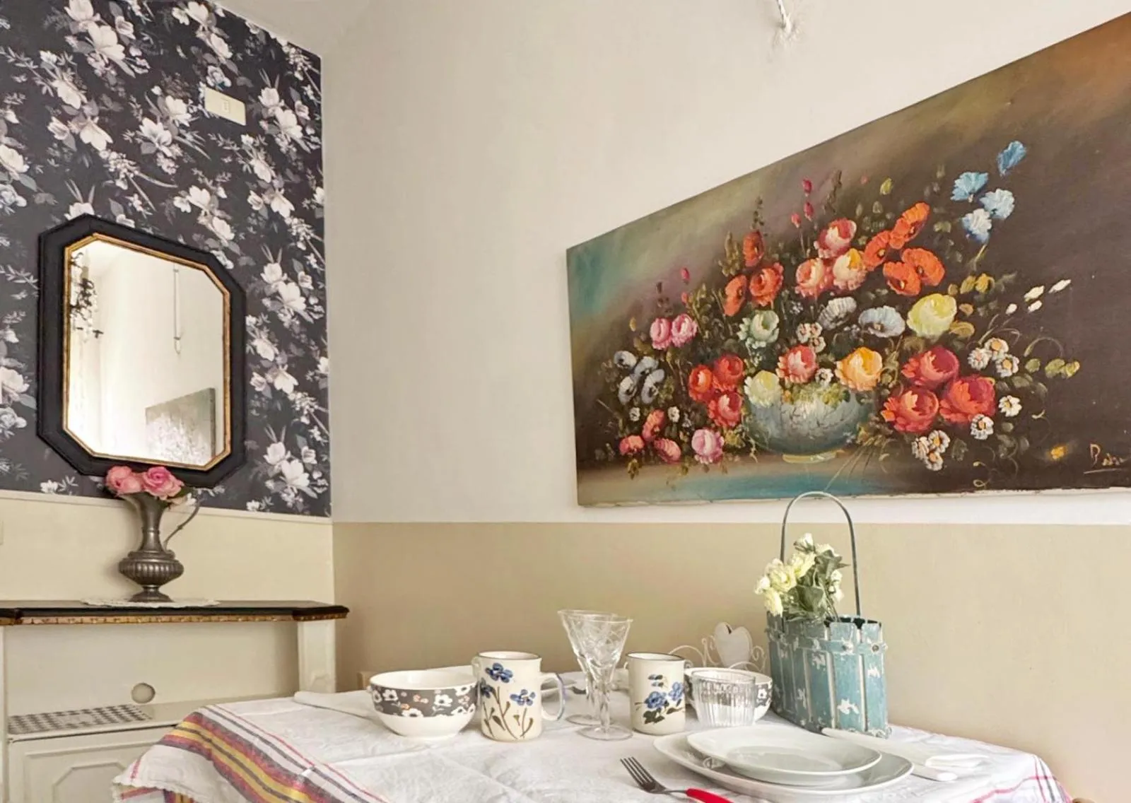 Decorative detail in Mapepa Village apartments