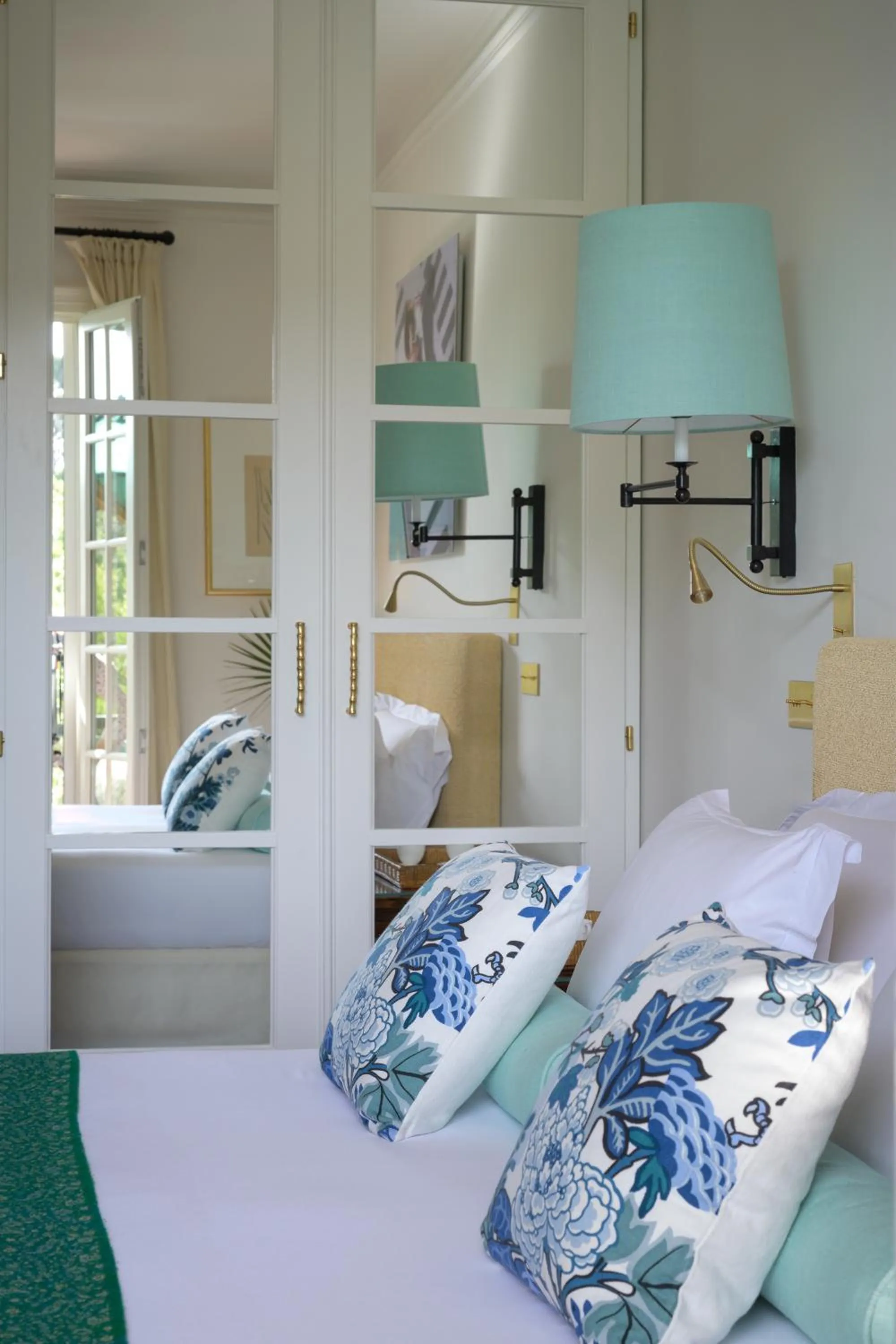 Bedroom, Bed in California Park Hotel