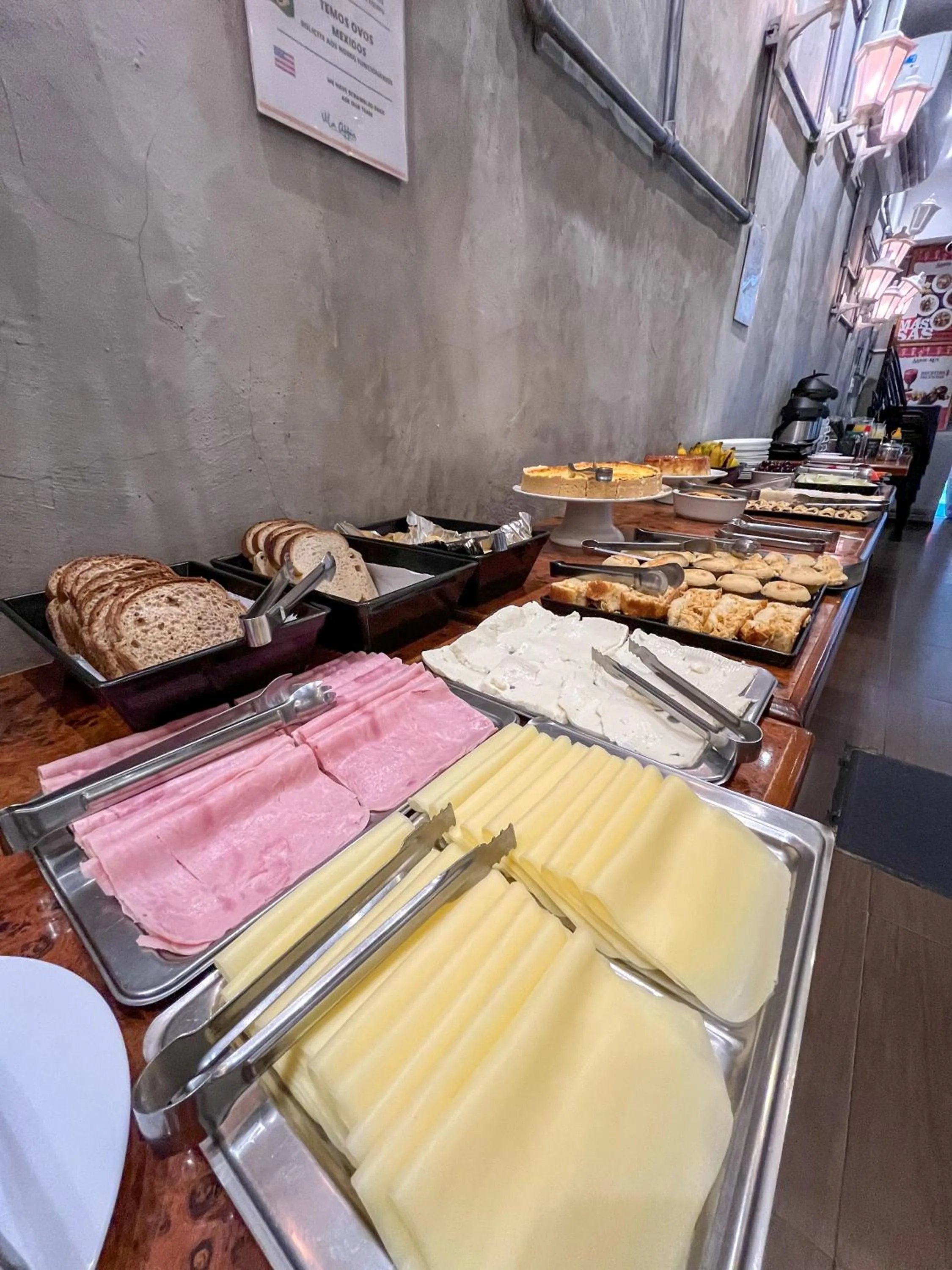 Restaurant/places to eat in Pousada Vila Appia