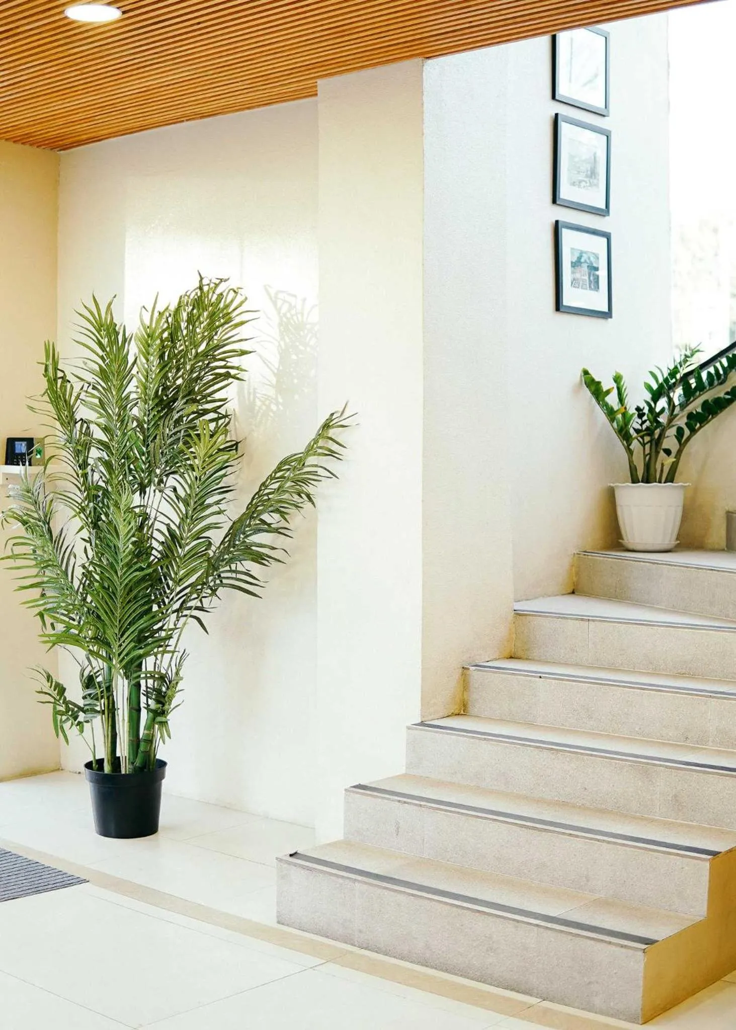 Property building in Travelbee Airport Inn