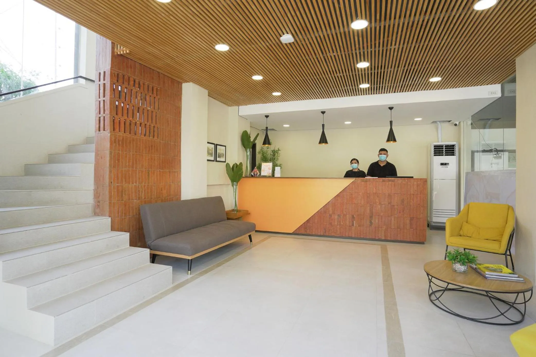 Lobby or reception in Travelbee Airport Inn