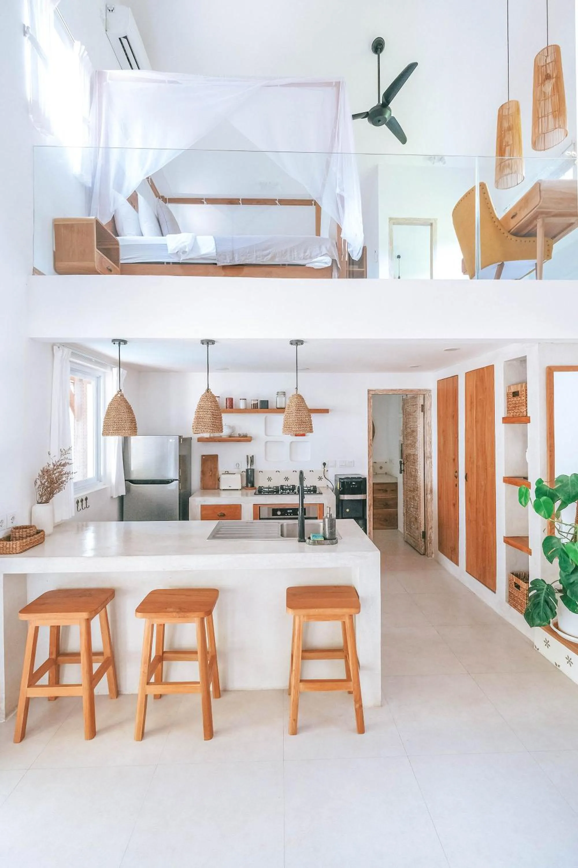 Dining area in Sun & Moon Villa