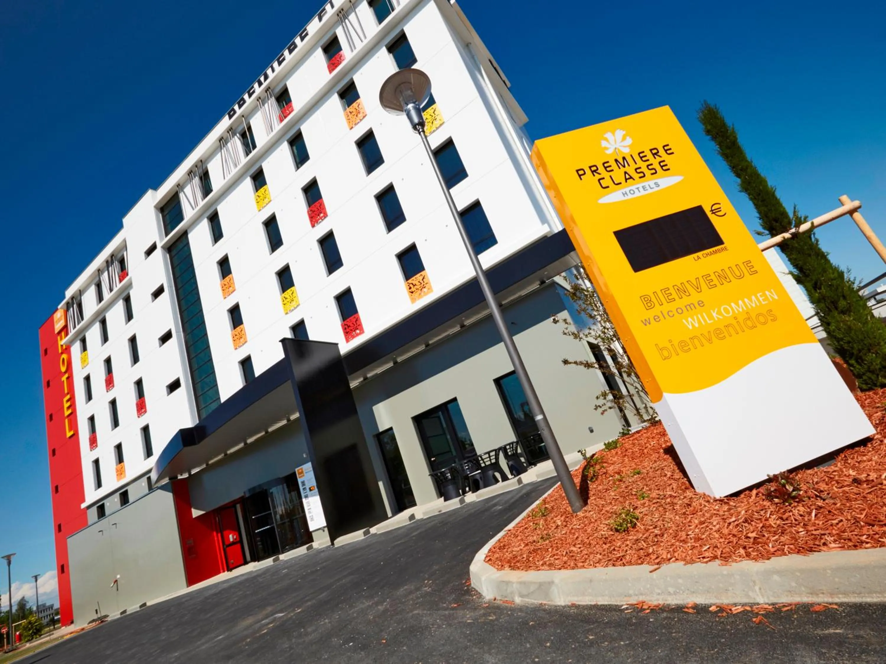 Facade/entrance, Property Building in Première Classe Lyon - Saint Priest Eurexpo