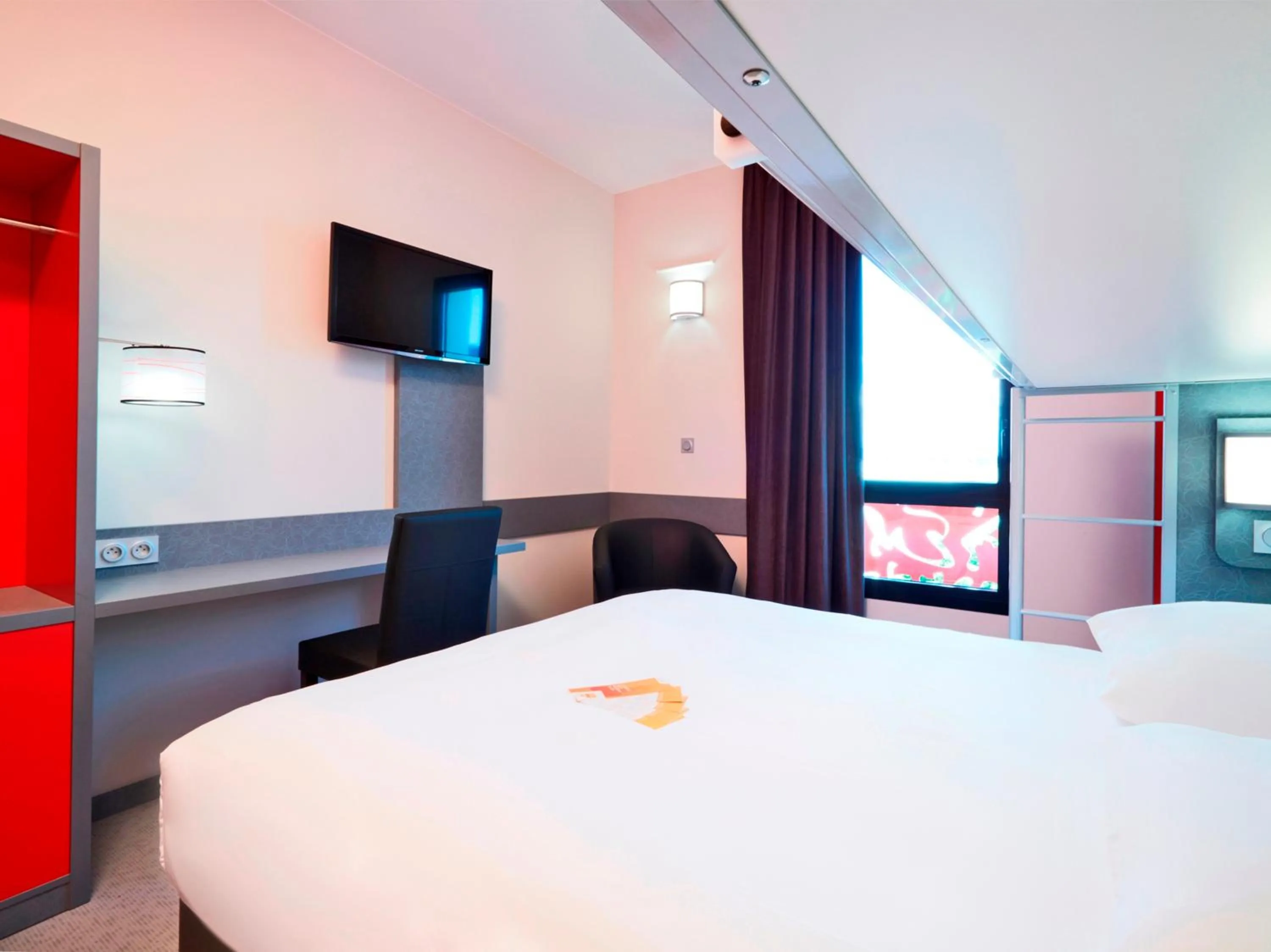 Bedroom in Première Classe Lyon - Saint Priest Eurexpo