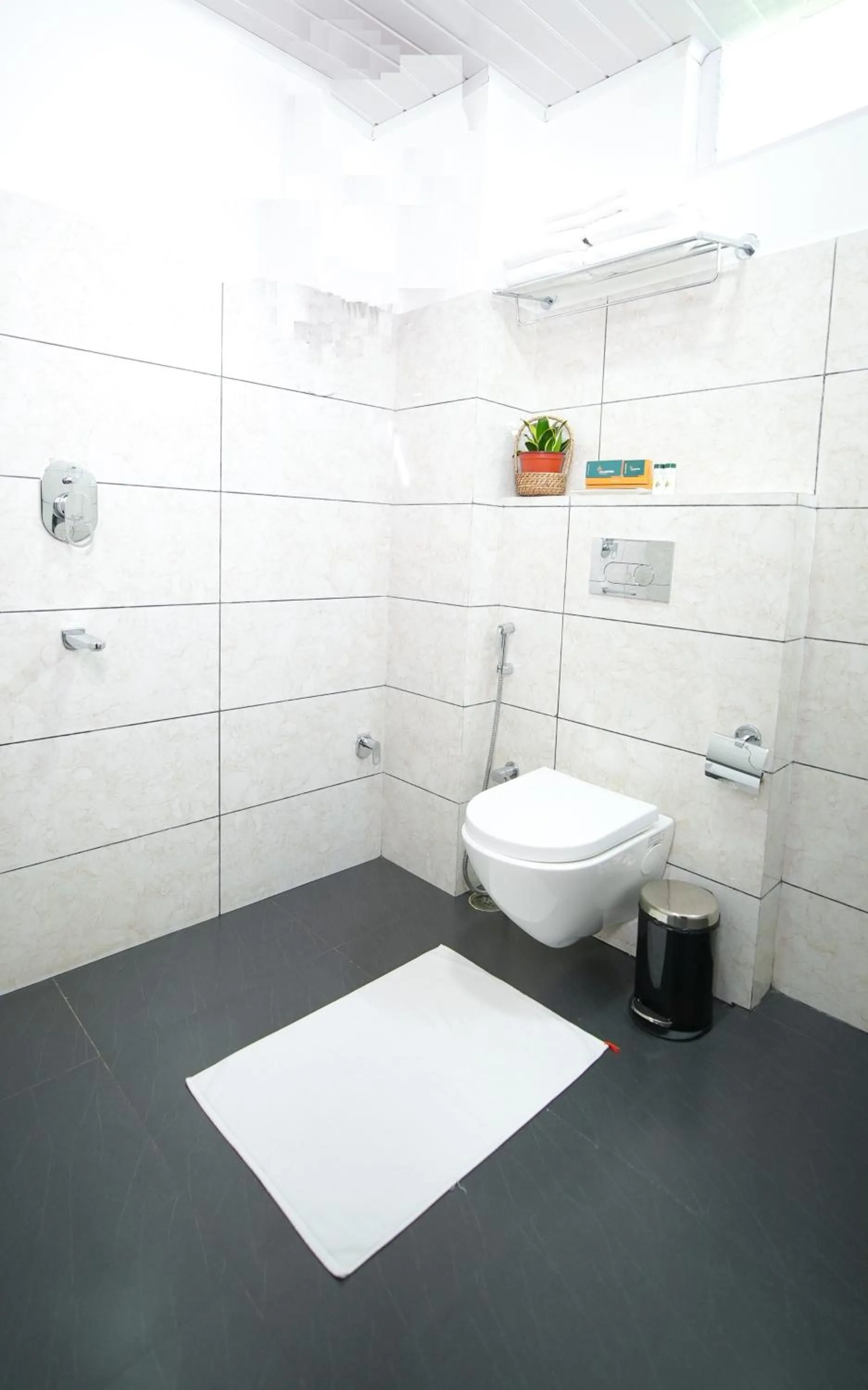 Bathroom in Cilantro Comfort