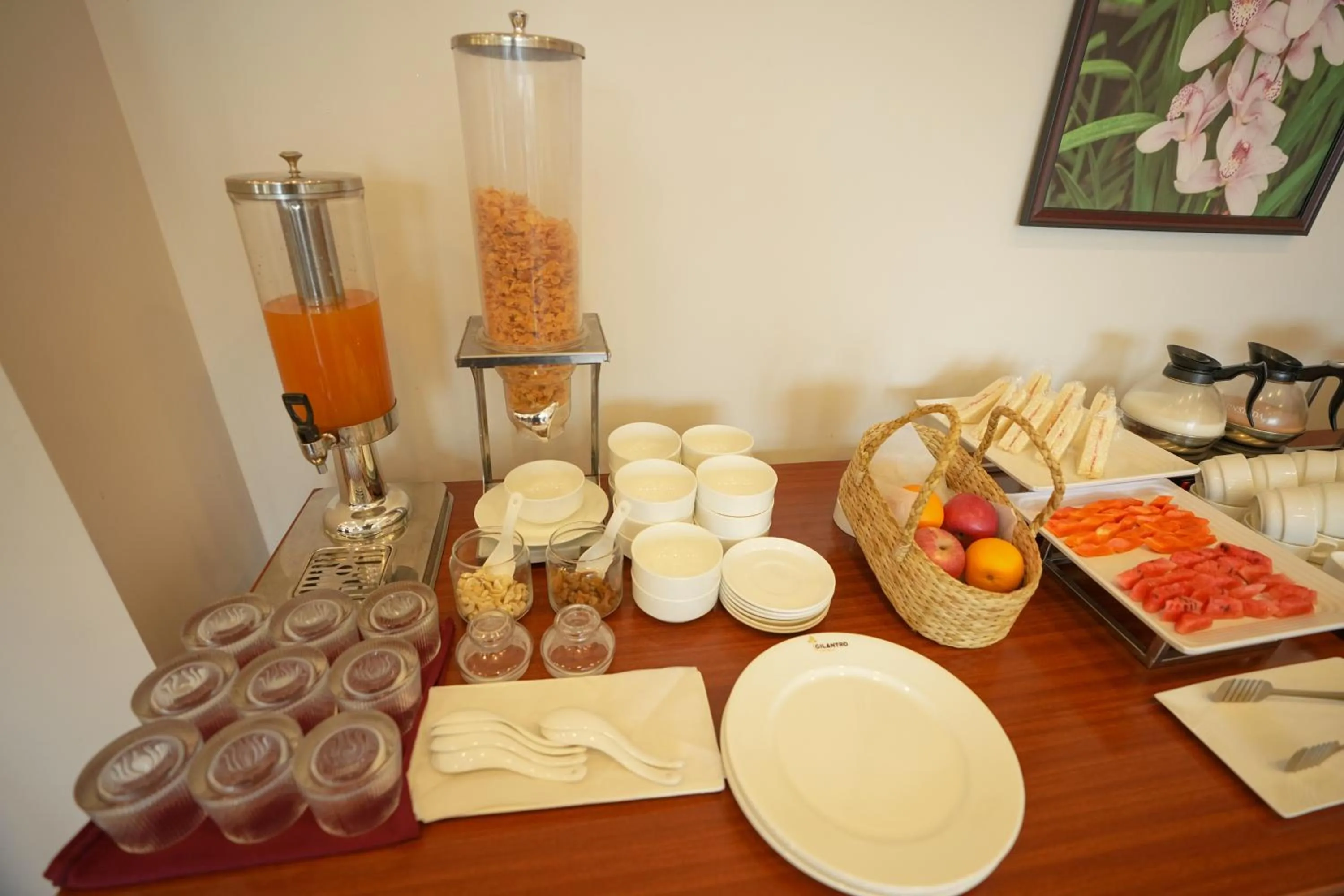 Buffet breakfast in Cilantro Comfort