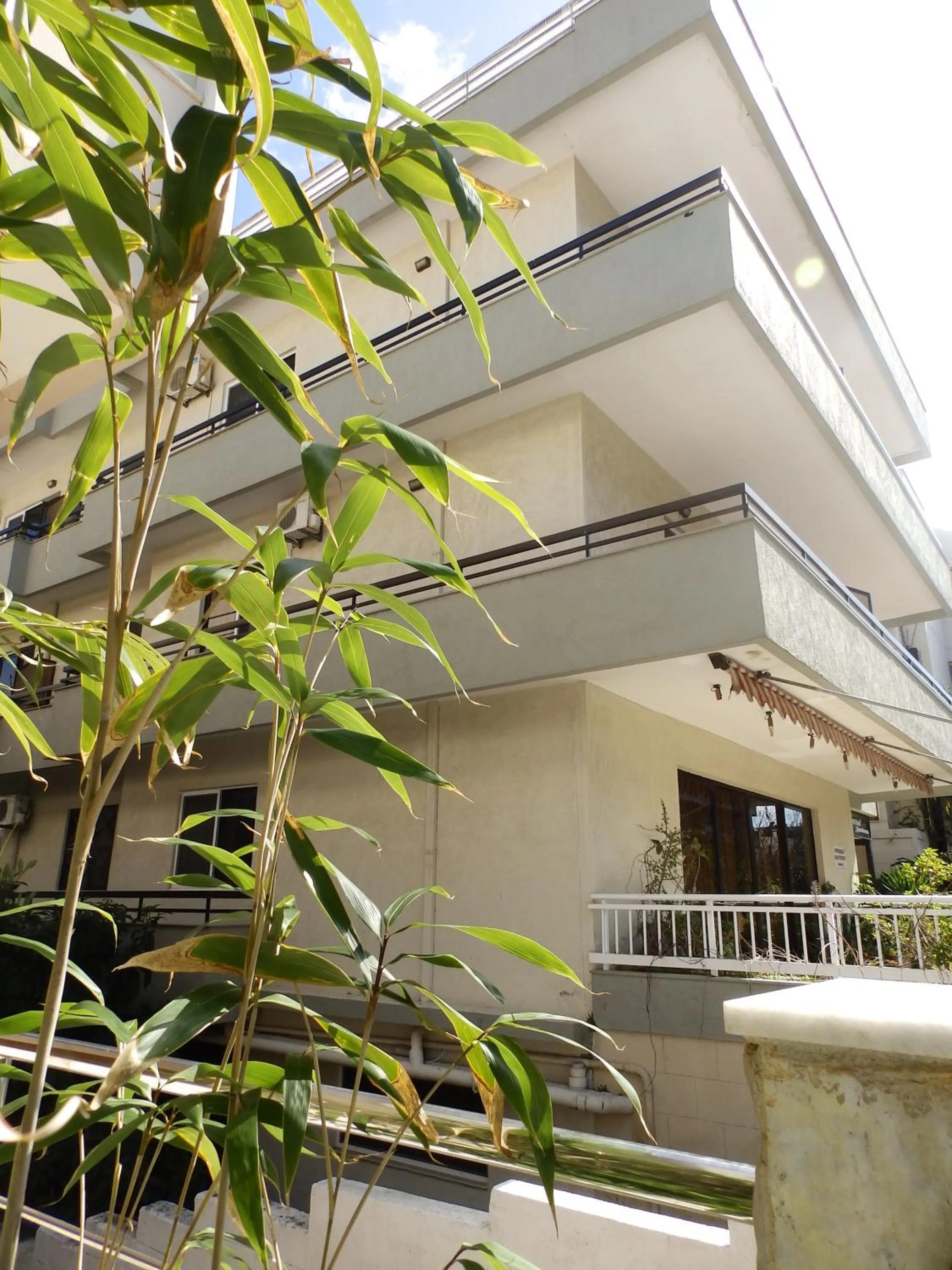 Facade/entrance in Emmanuel Apartments