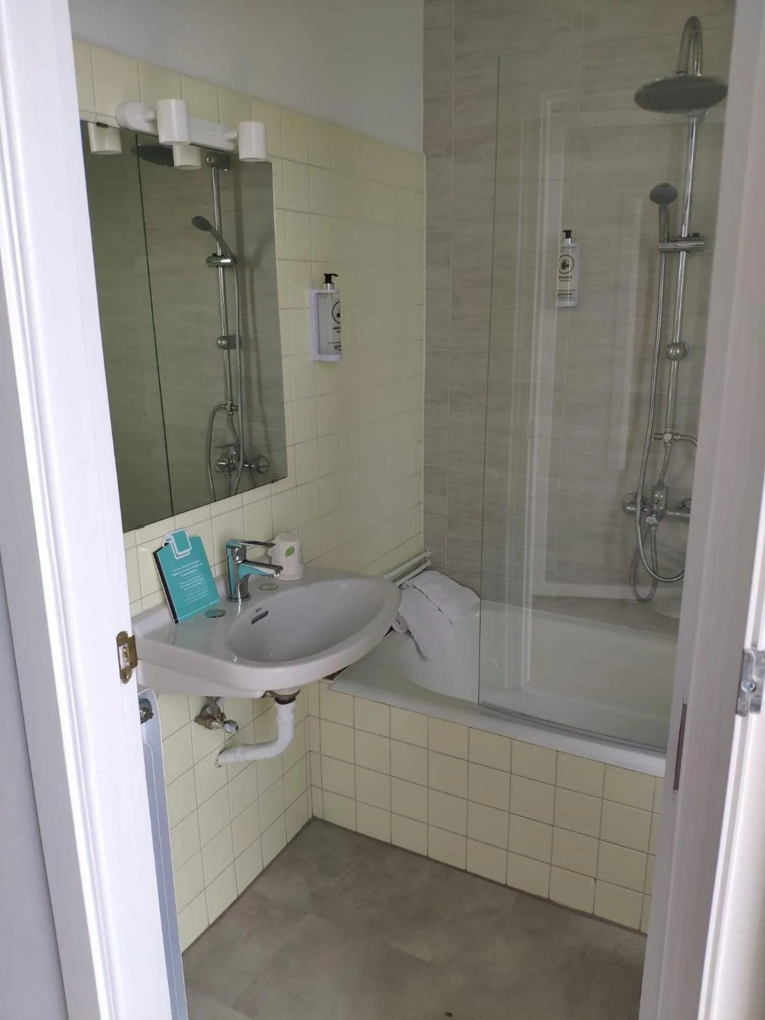 Bathroom in Alda Santa Trega