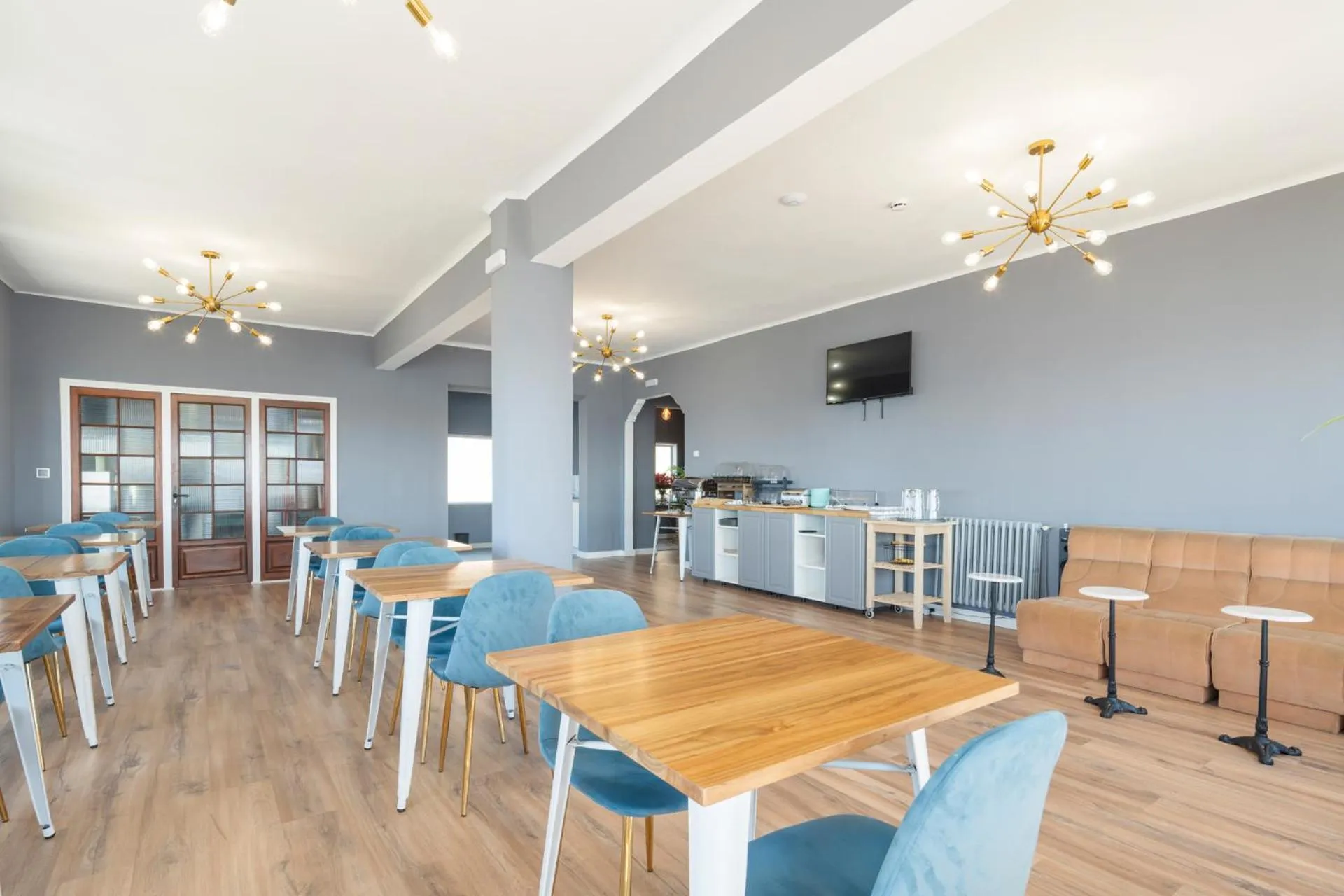 Restaurant/places to eat in Alda Santa Trega