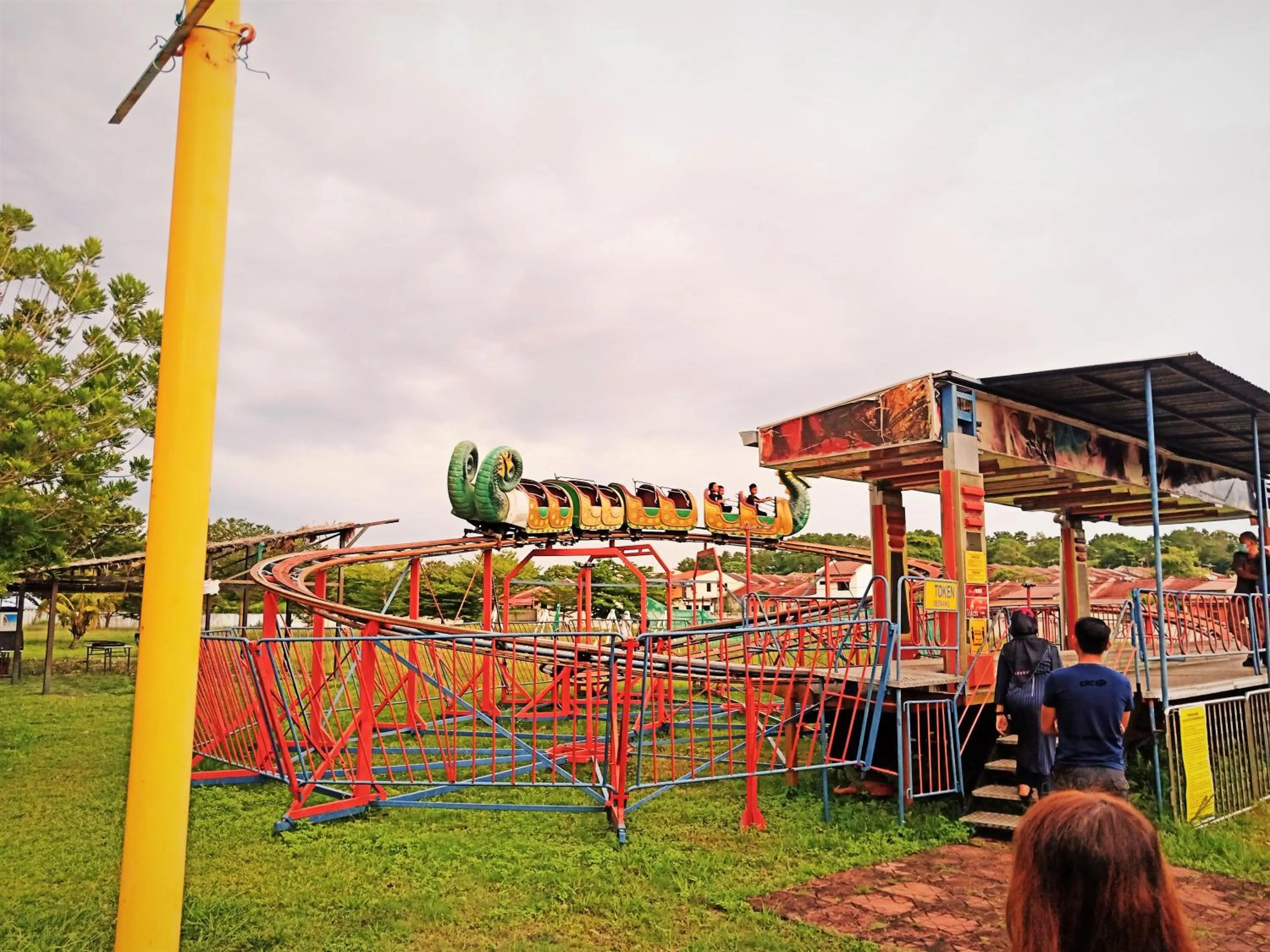 Communal lounge/ TV room in BY LG Water Themepark Suites Melaka By GGM