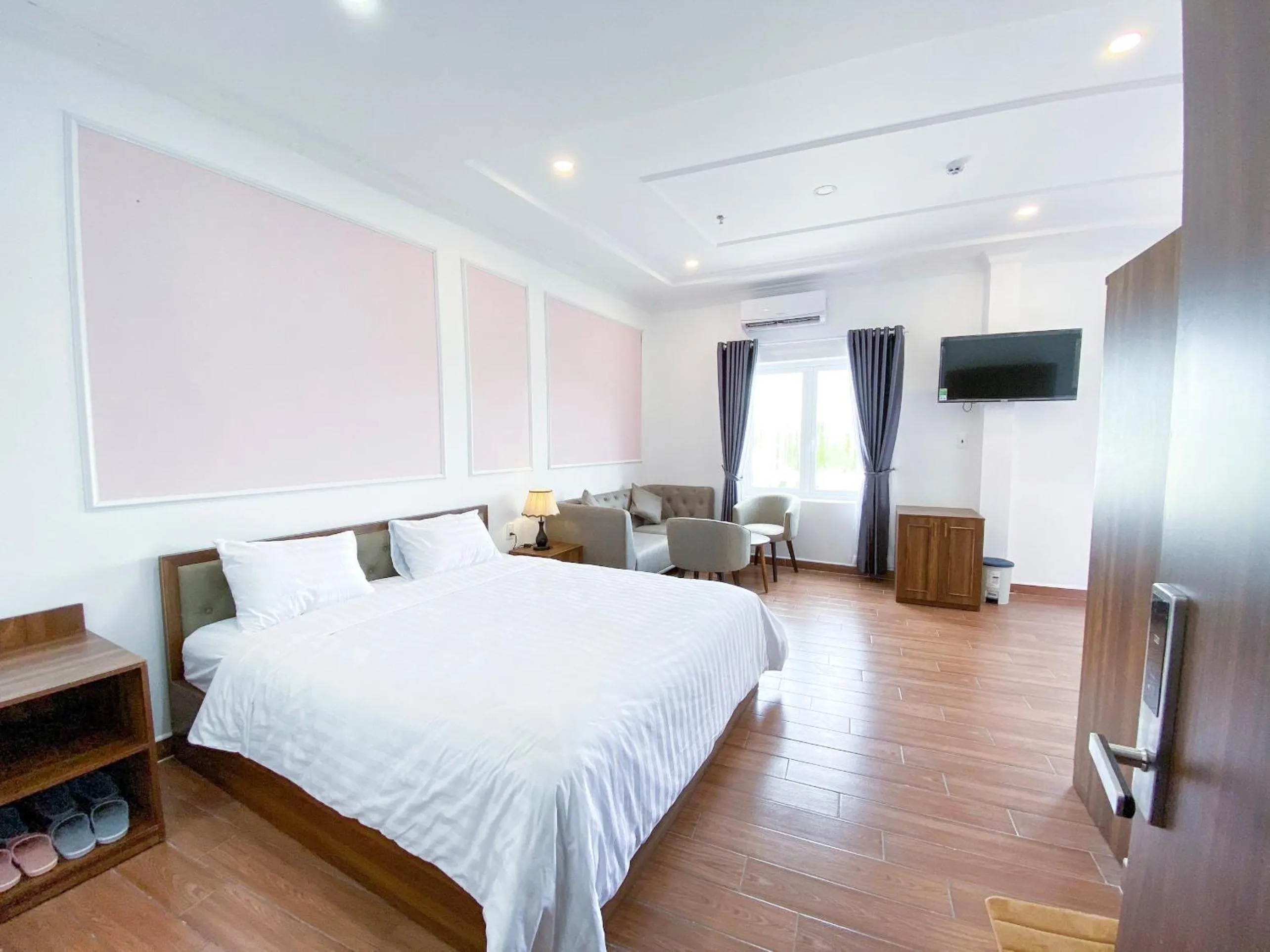 Photo of the whole room in Hodota Cam Bình Resort & Spa - Lagi Beach