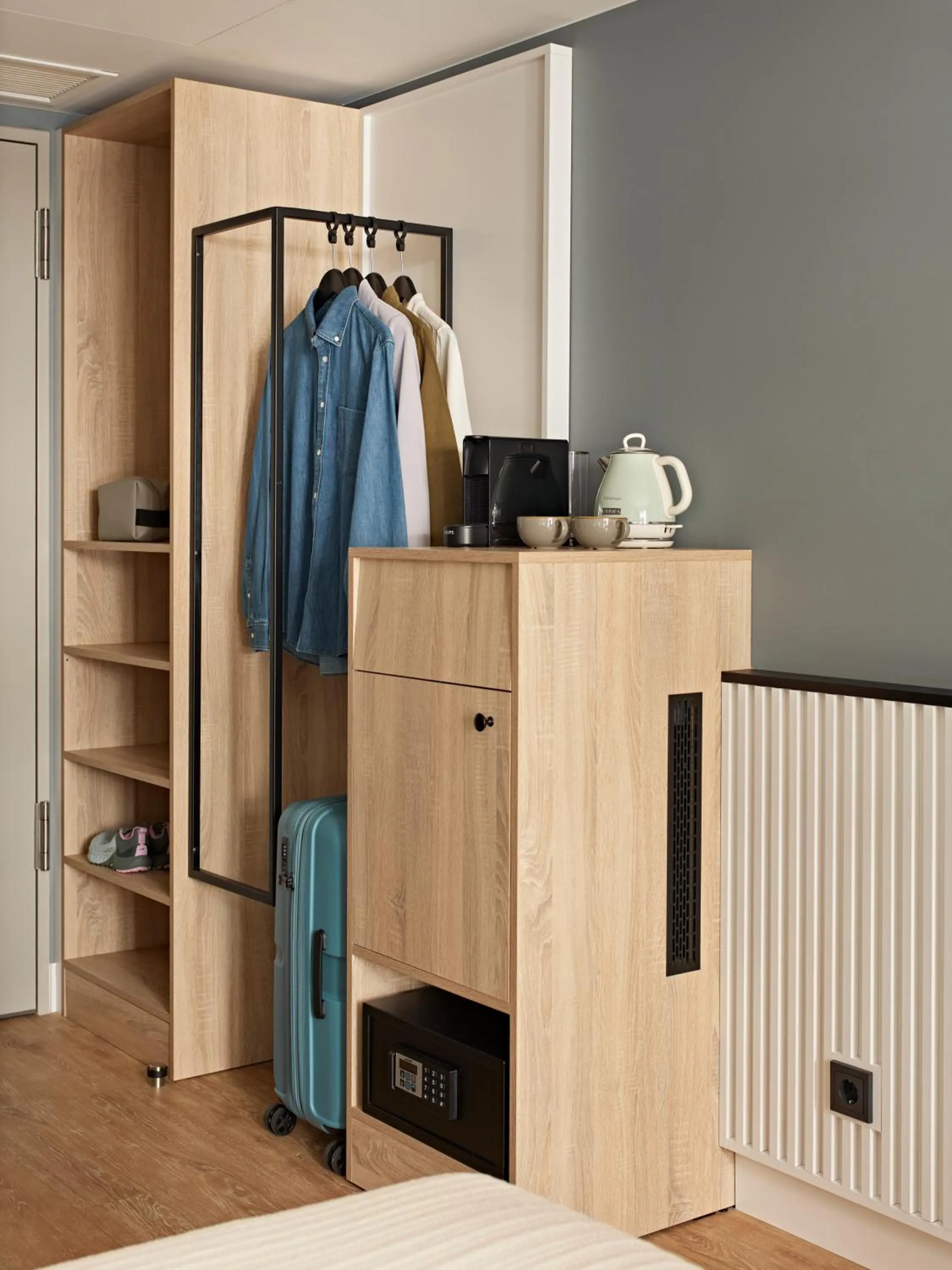 wardrobe in Numa Berlin Arc