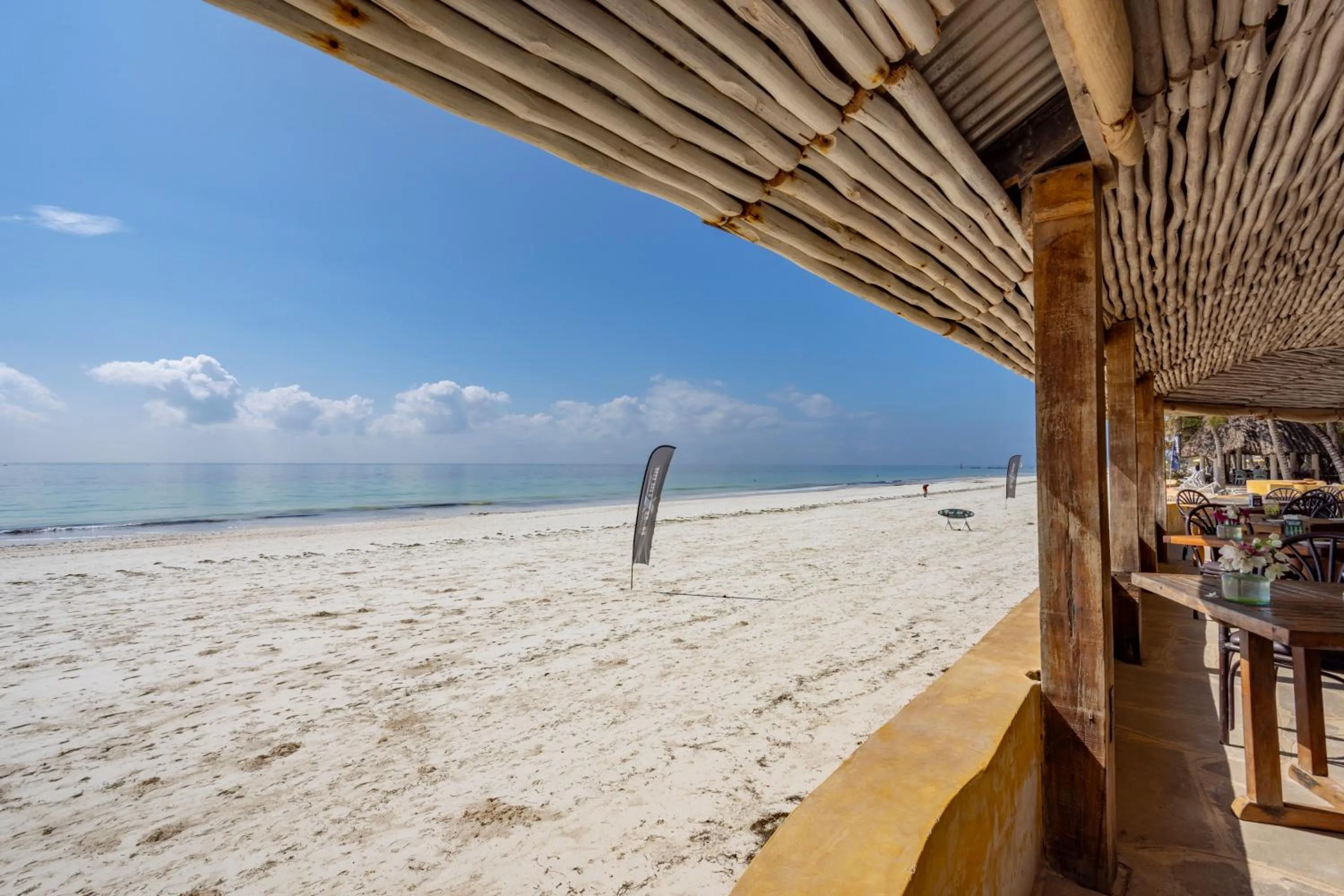 Restaurant/places to eat in Blue Marlin Beach Hotel