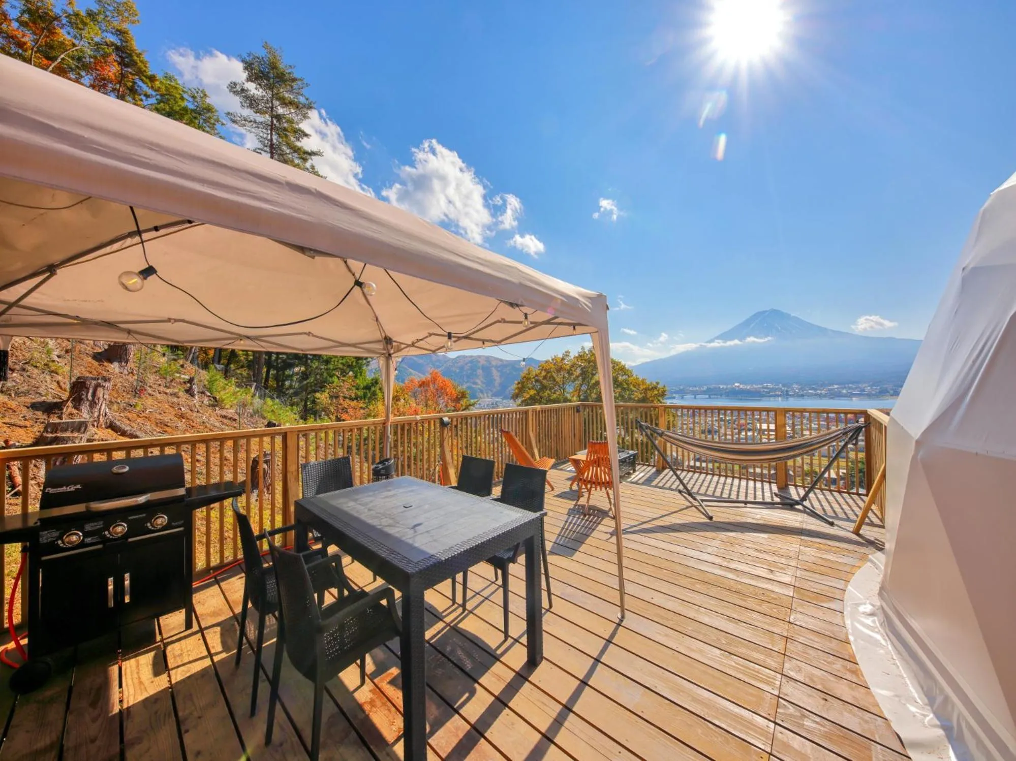 Property building in Mt.Fujiグランピングテラス　嶺乃華