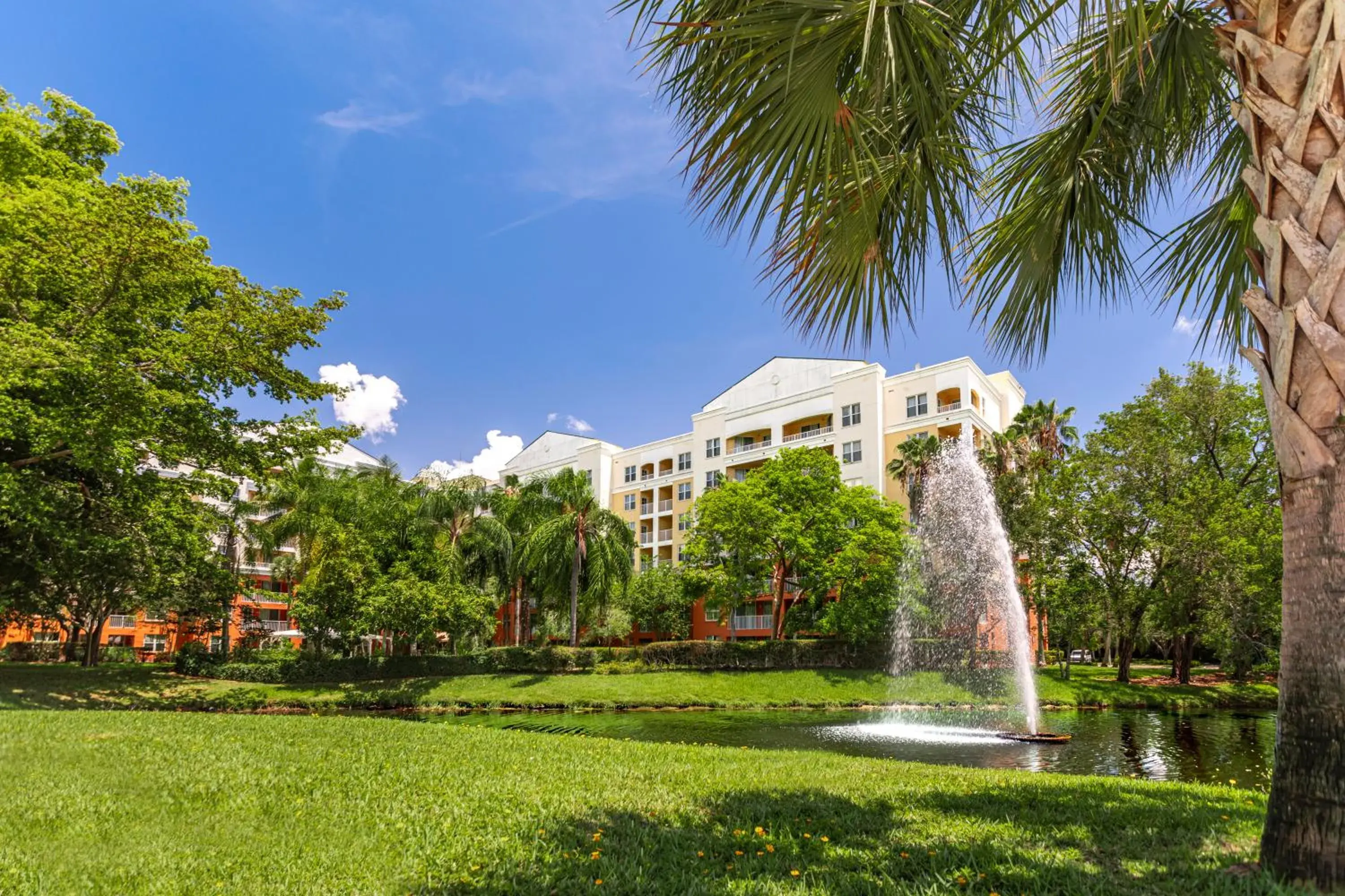 Lake view in Vacation Village at Weston, Fort Lauderdale Lake view in Vacation Village at Weston, Fort Lauderdale