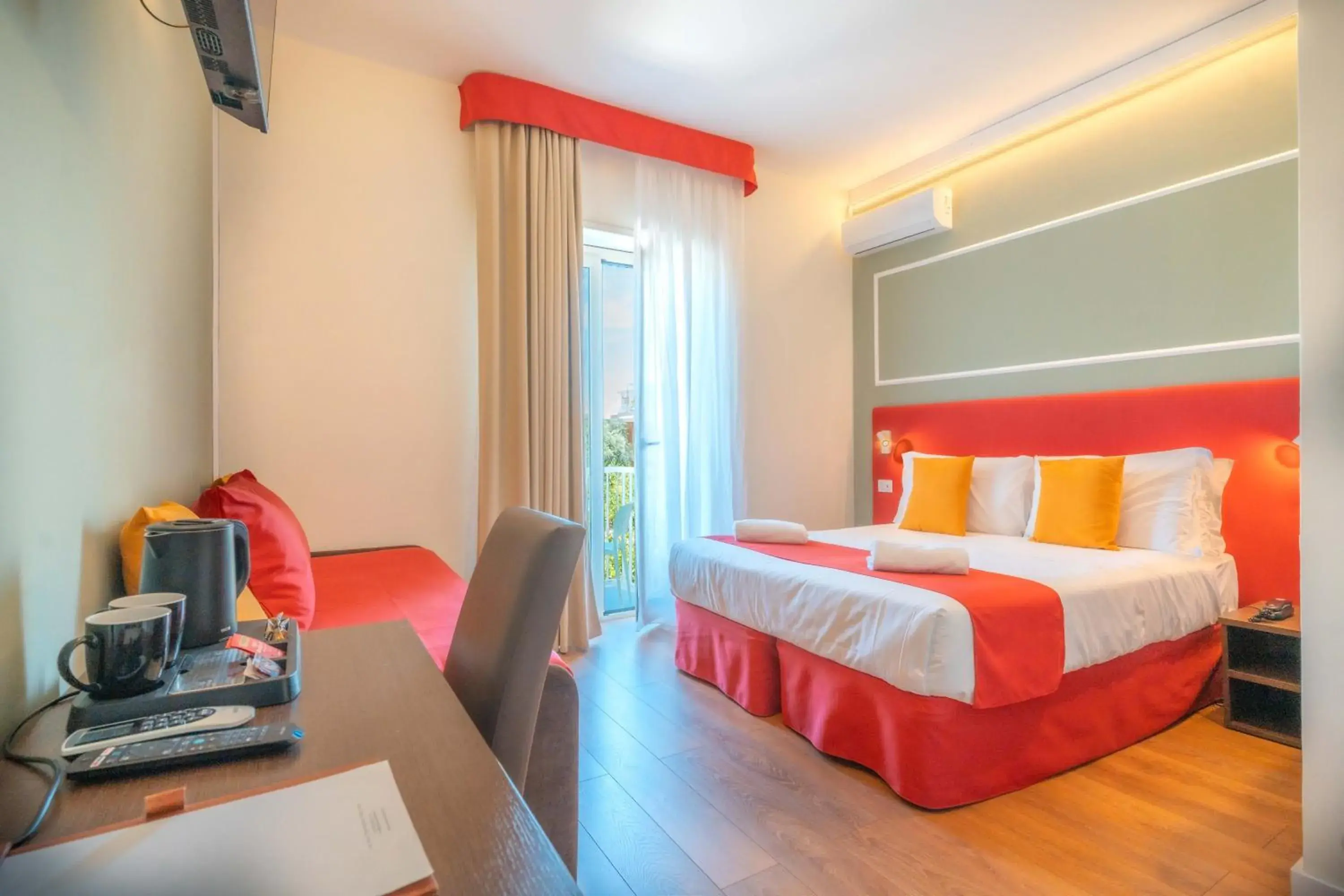 Double or Twin Room with Balcony in Hotel La Pergola Double or Twin Room with Balcony in Hotel La Pergola