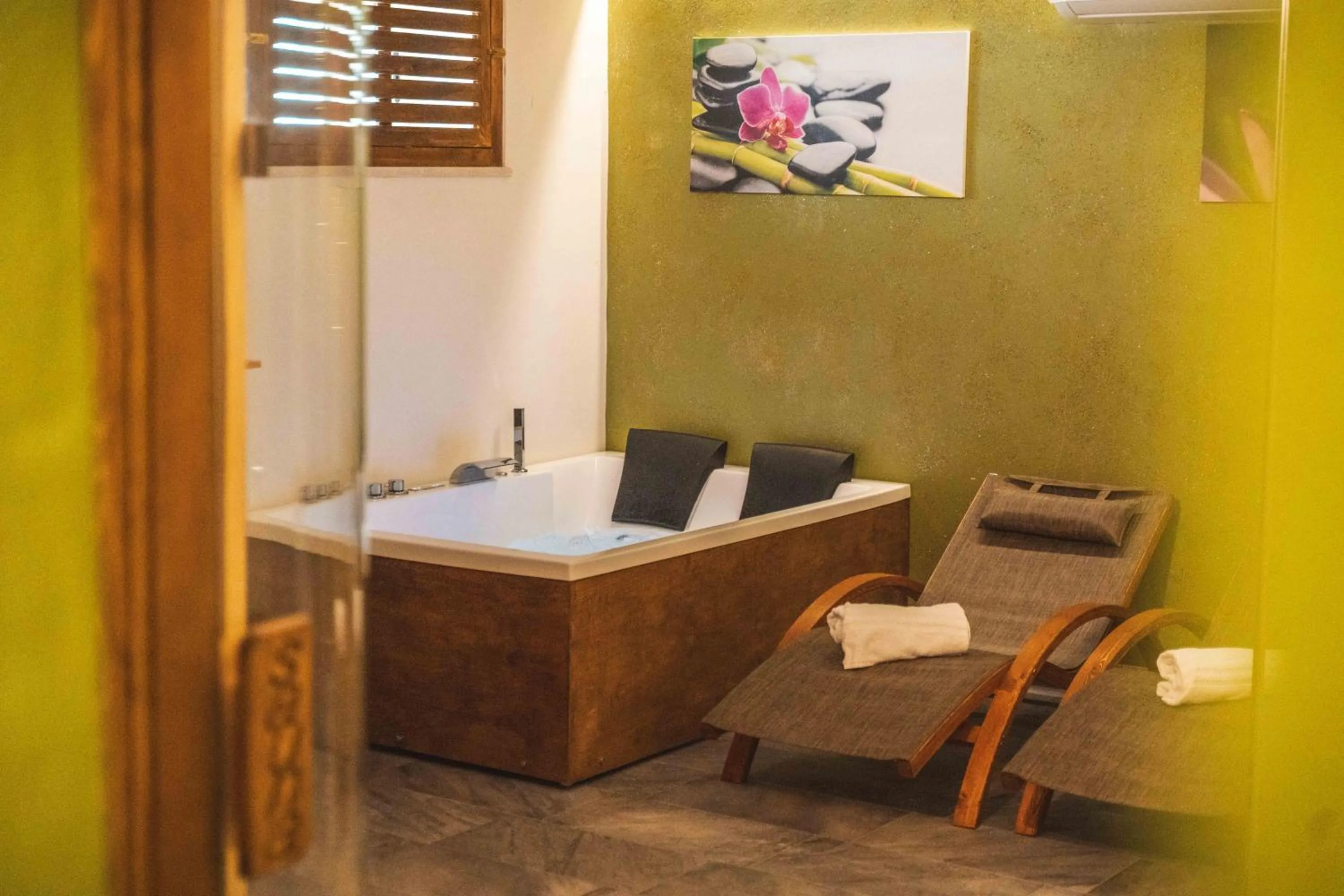 Hot Tub in Hotel La Pergola