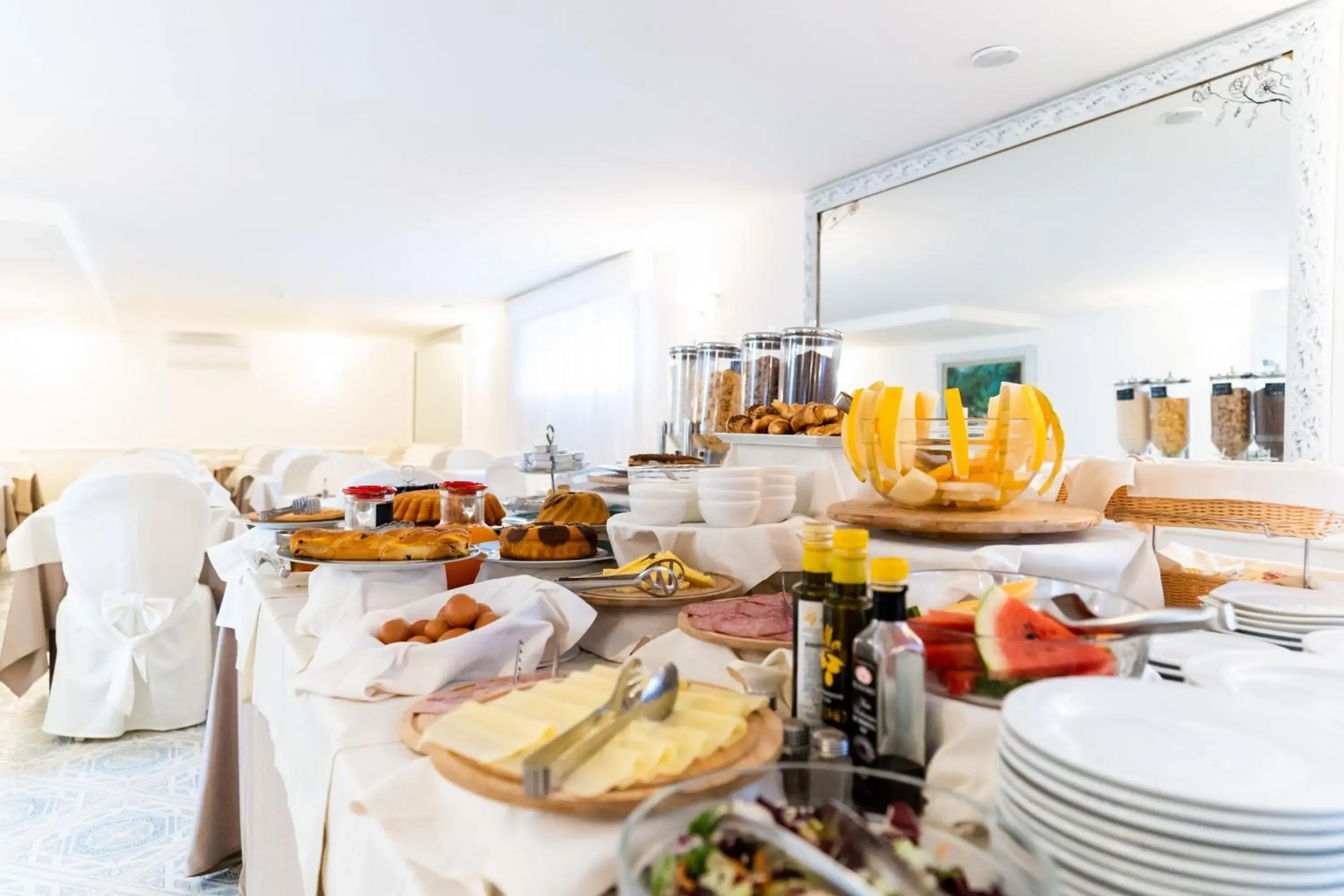 Breakfast in Hotel La Pergola Breakfast in Hotel La Pergola