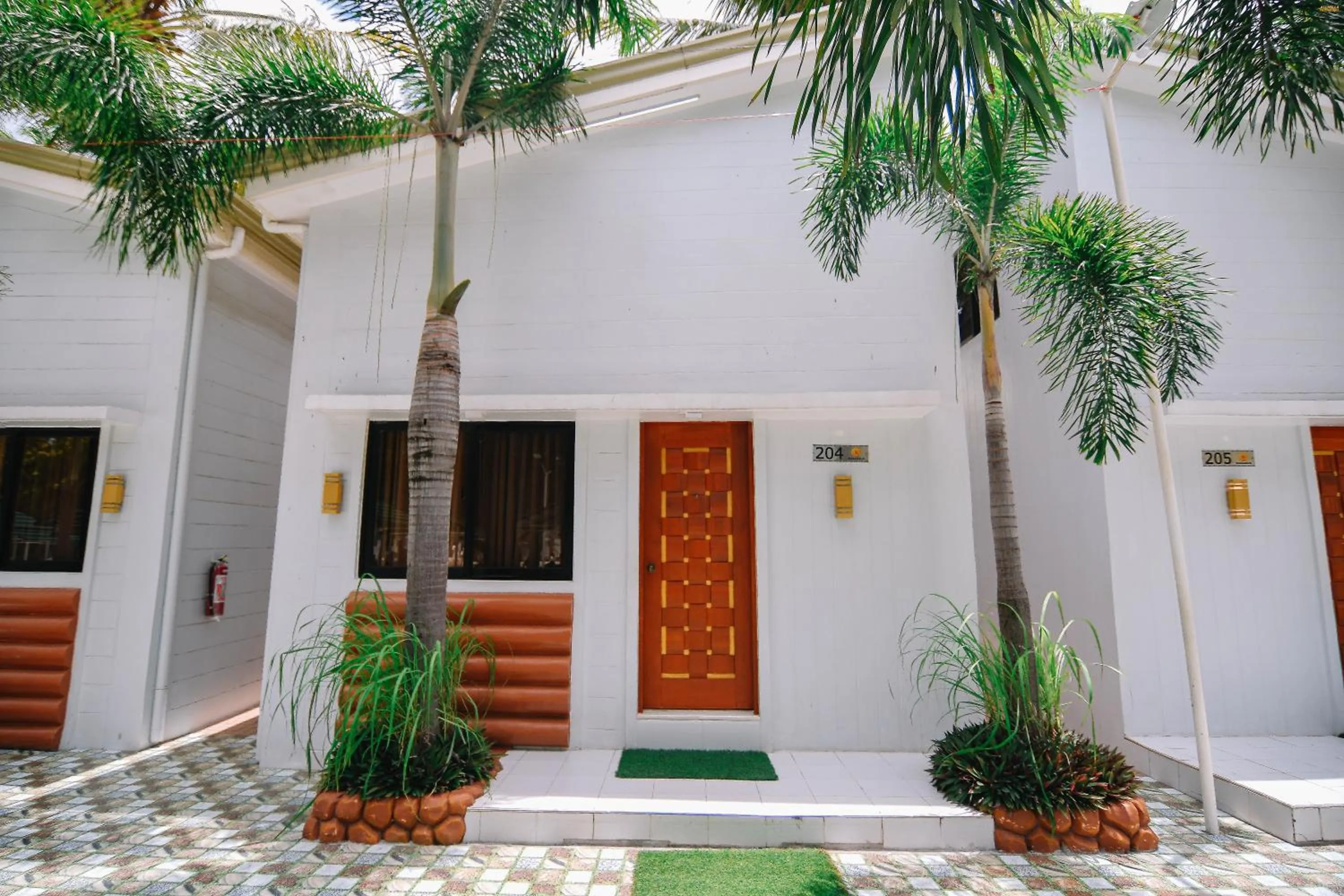 Villa Excellance Beach and Wave Pool Resort