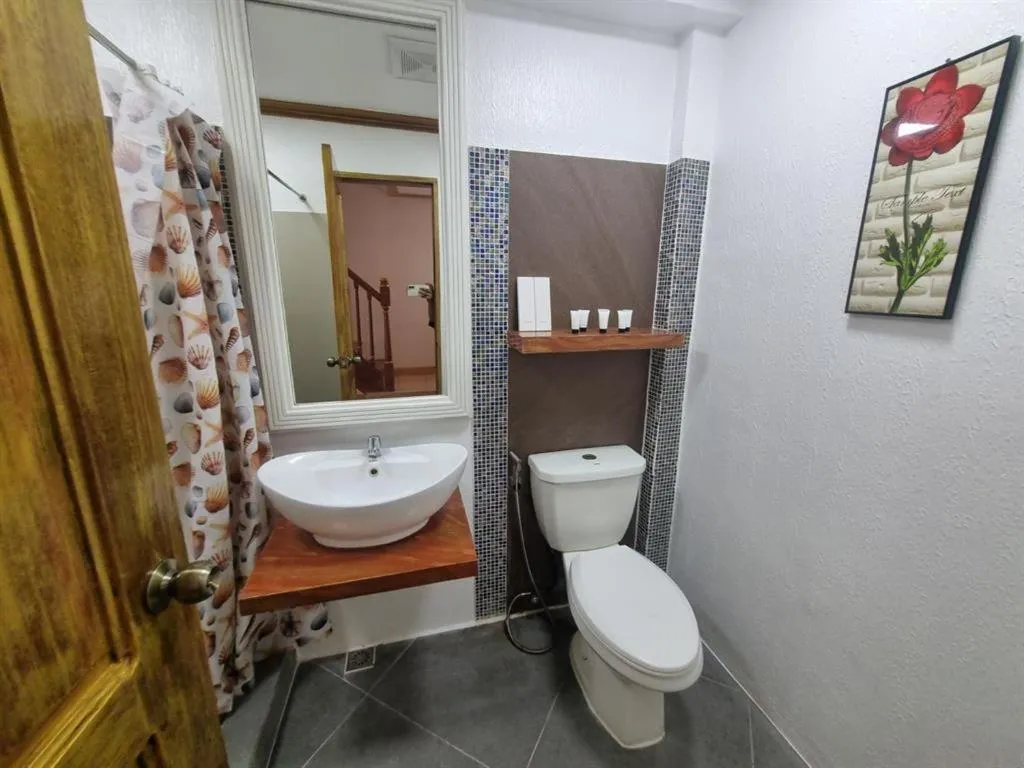 Villa Excellance Beach and Wave Pool Resort