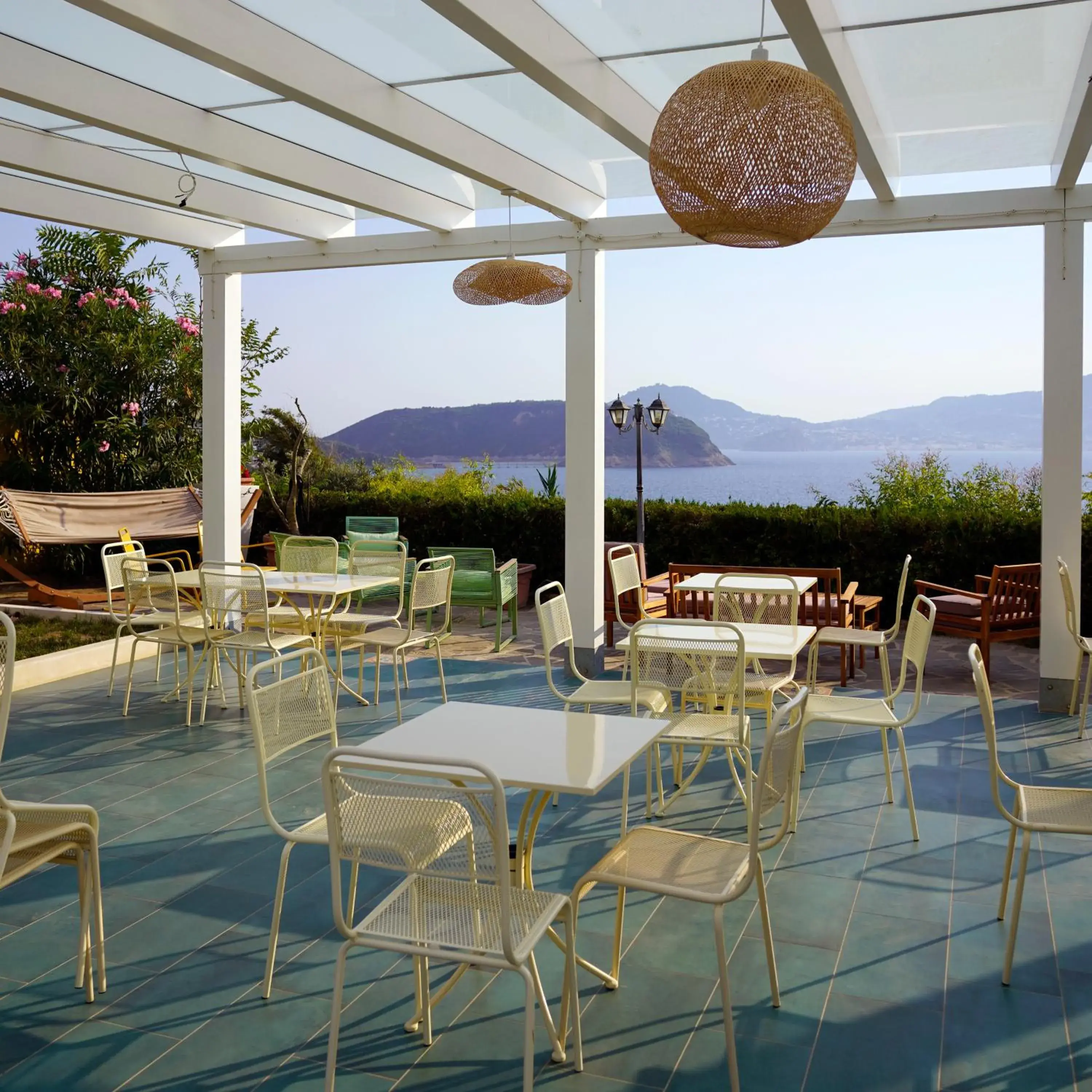 Lounge or bar in Solcalante Lounge or bar in Solcalante