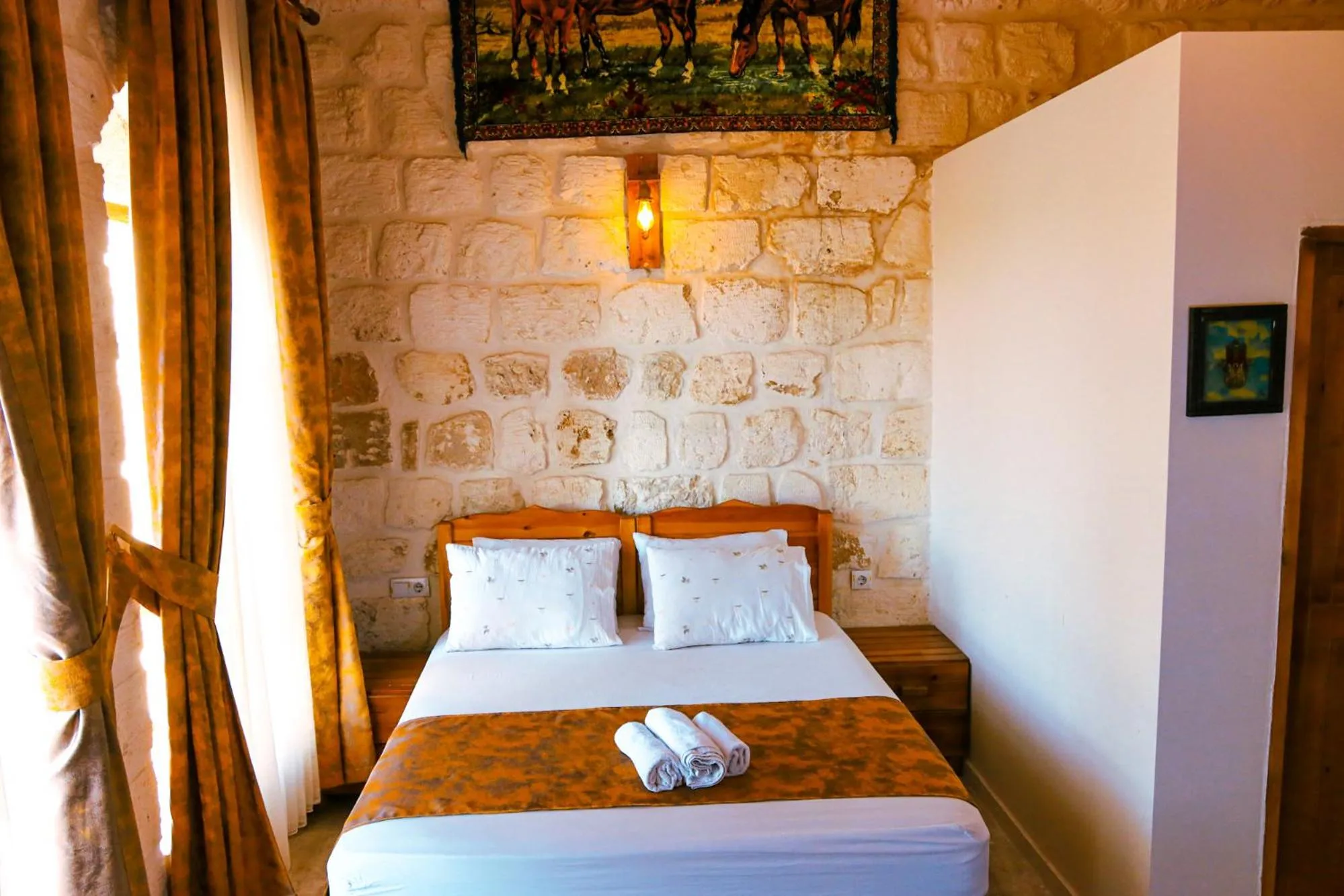 Photo of the whole room, Bed in Mons Masius Hotel Teras